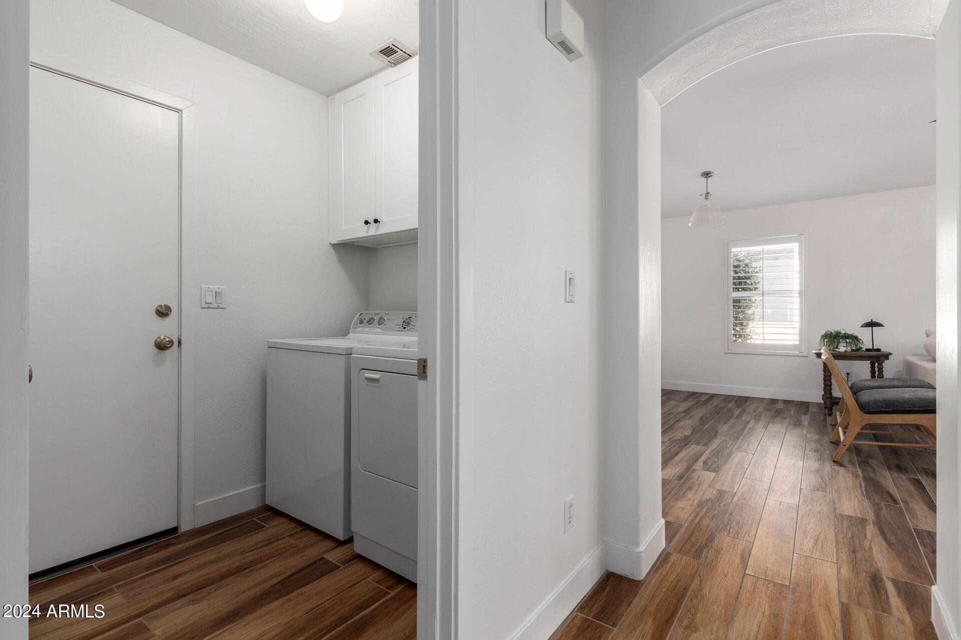 4039 E DESERT MARIGOLD Drive
