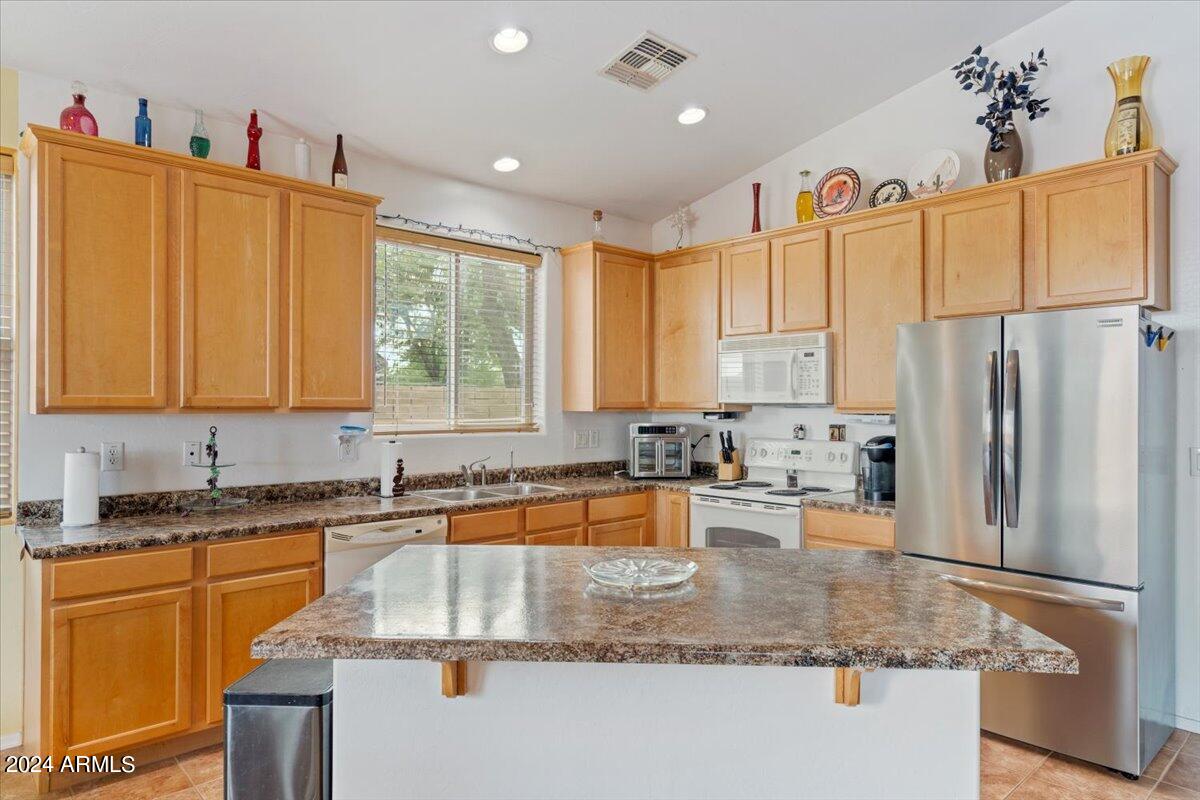 1518 E FONTANA Drive