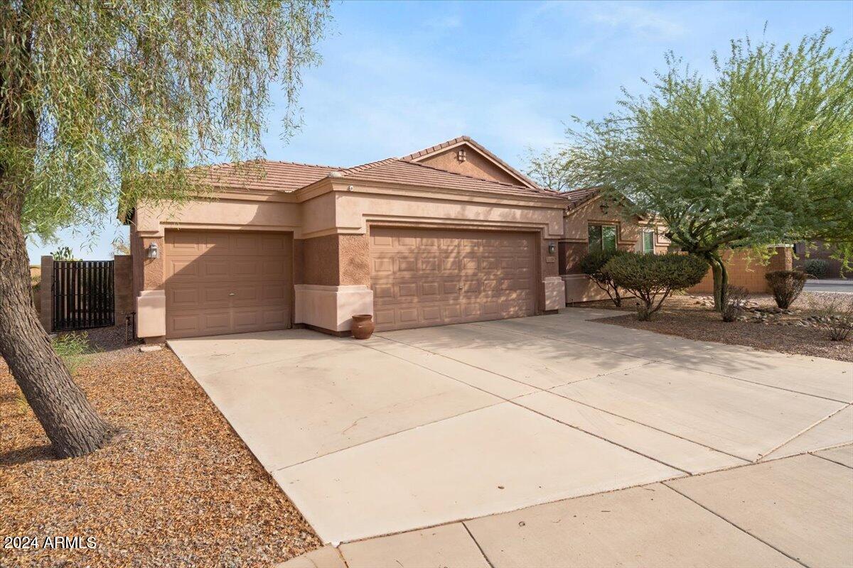 1518 E FONTANA Drive