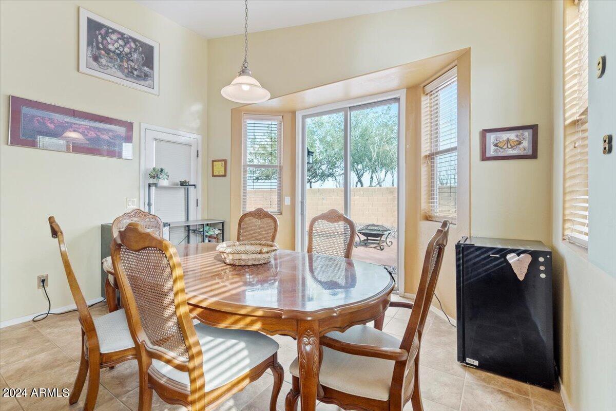 1518 E FONTANA Drive