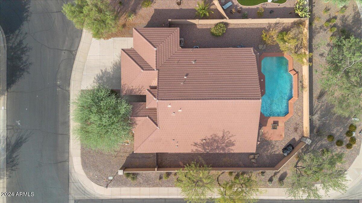 1518 E FONTANA Drive