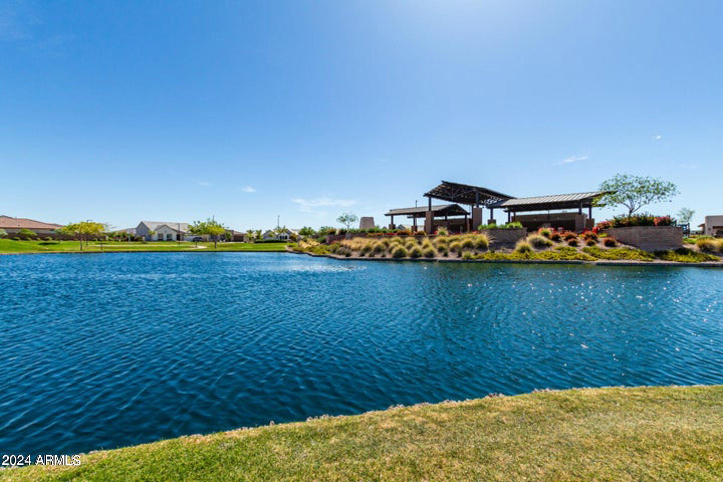 1411 E CAROB Drive