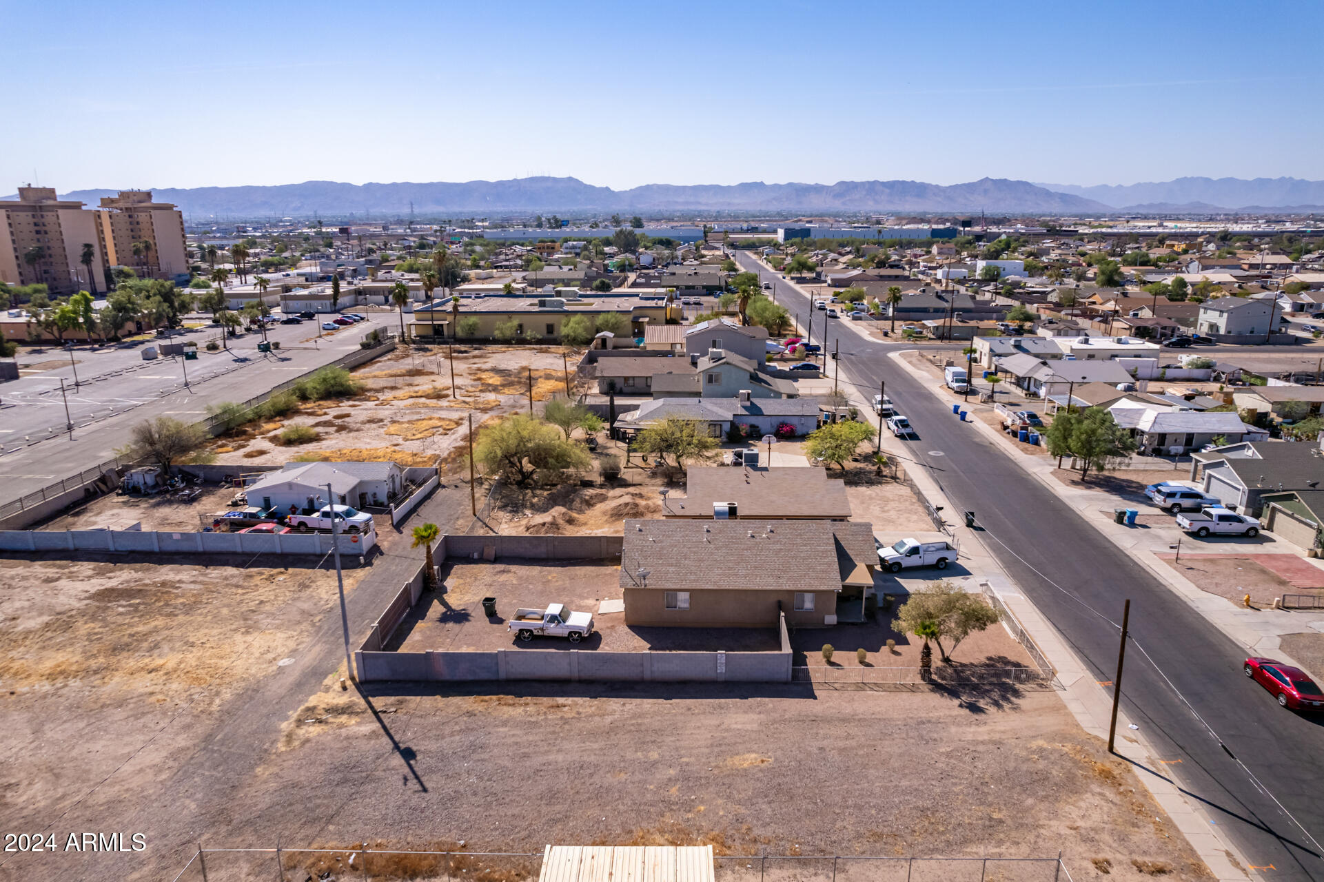 1217 S 9TH Avenue, 9