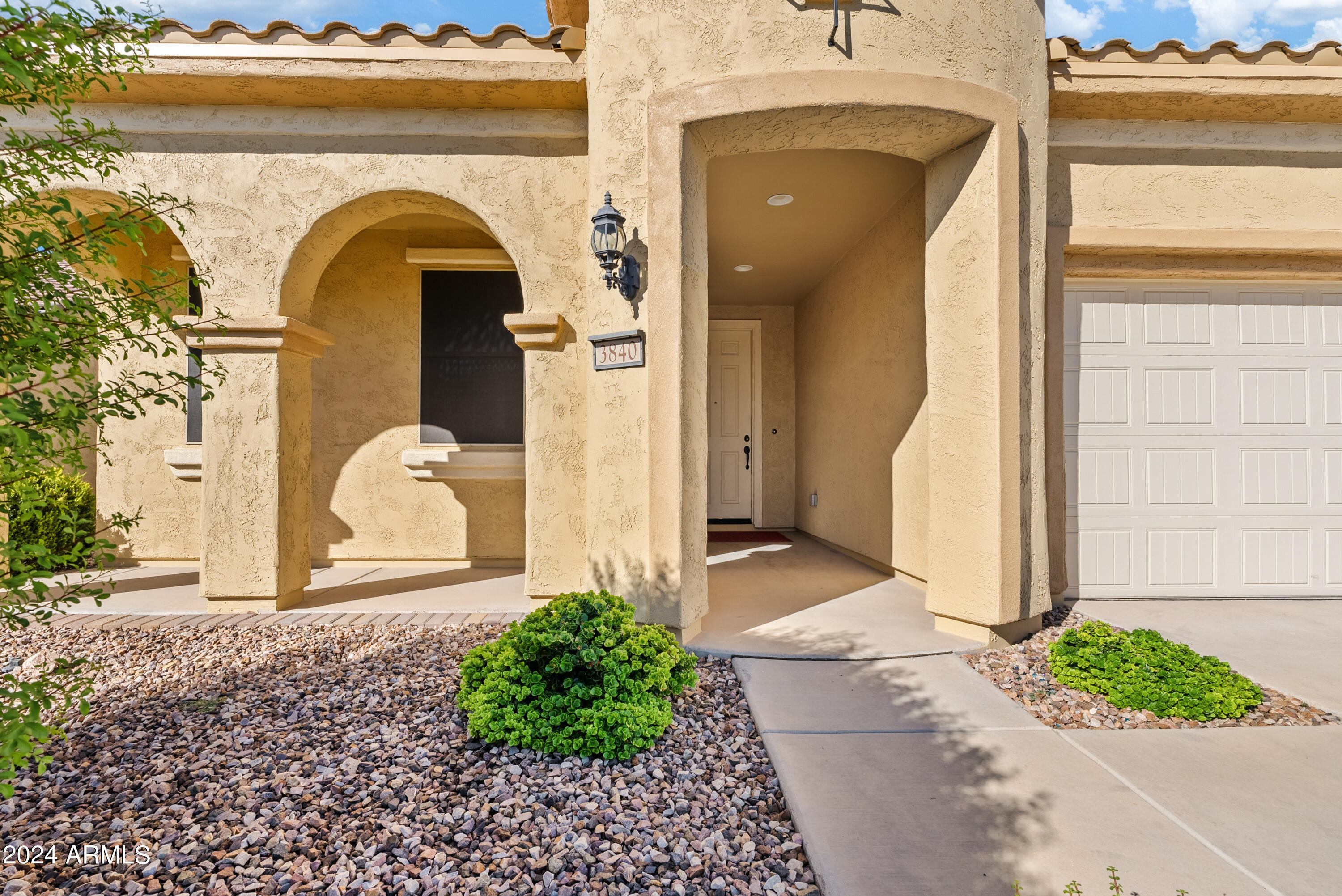 3840 N Cottonwood Drive