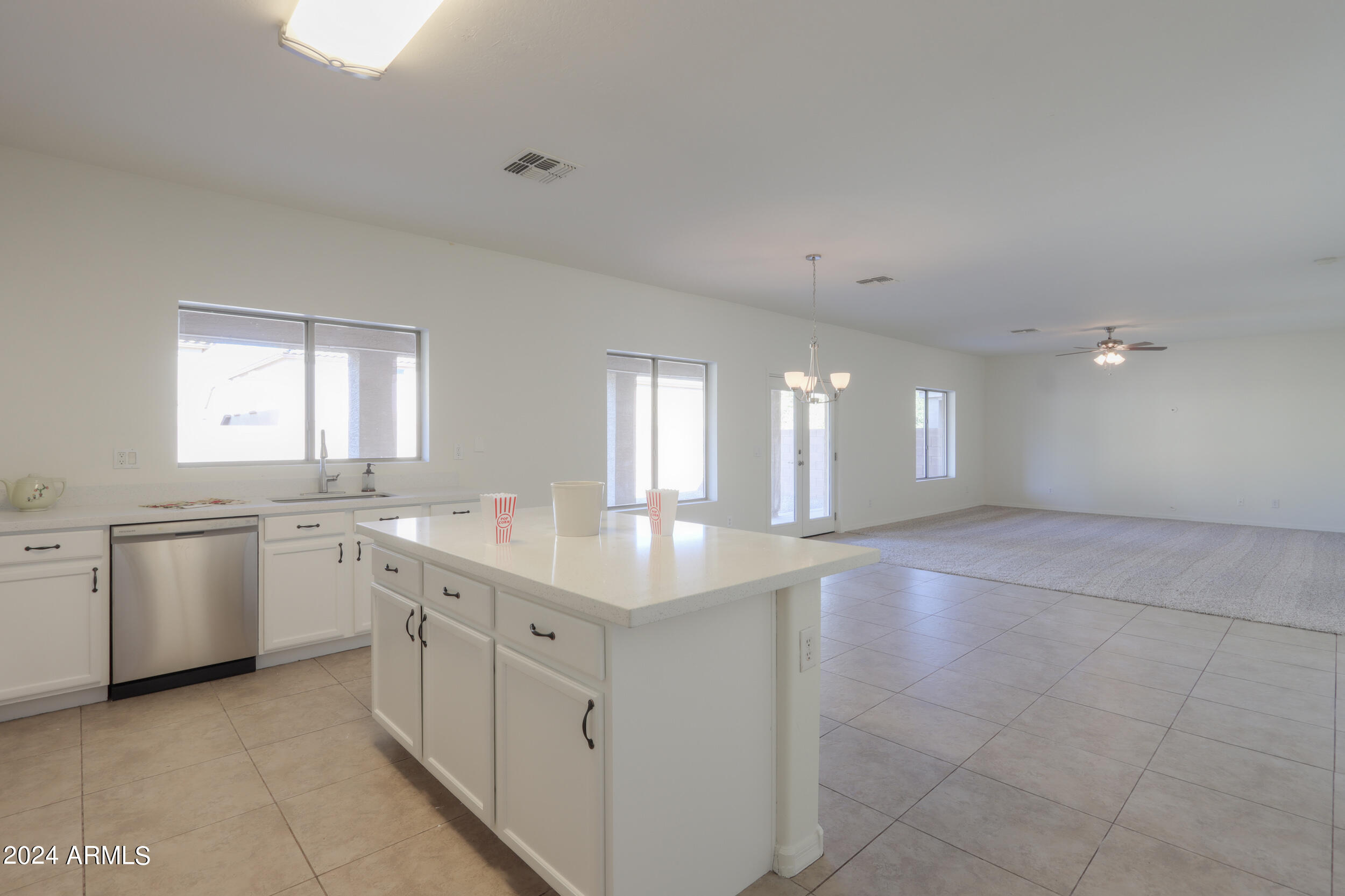 43332 W WILD HORSE Trail