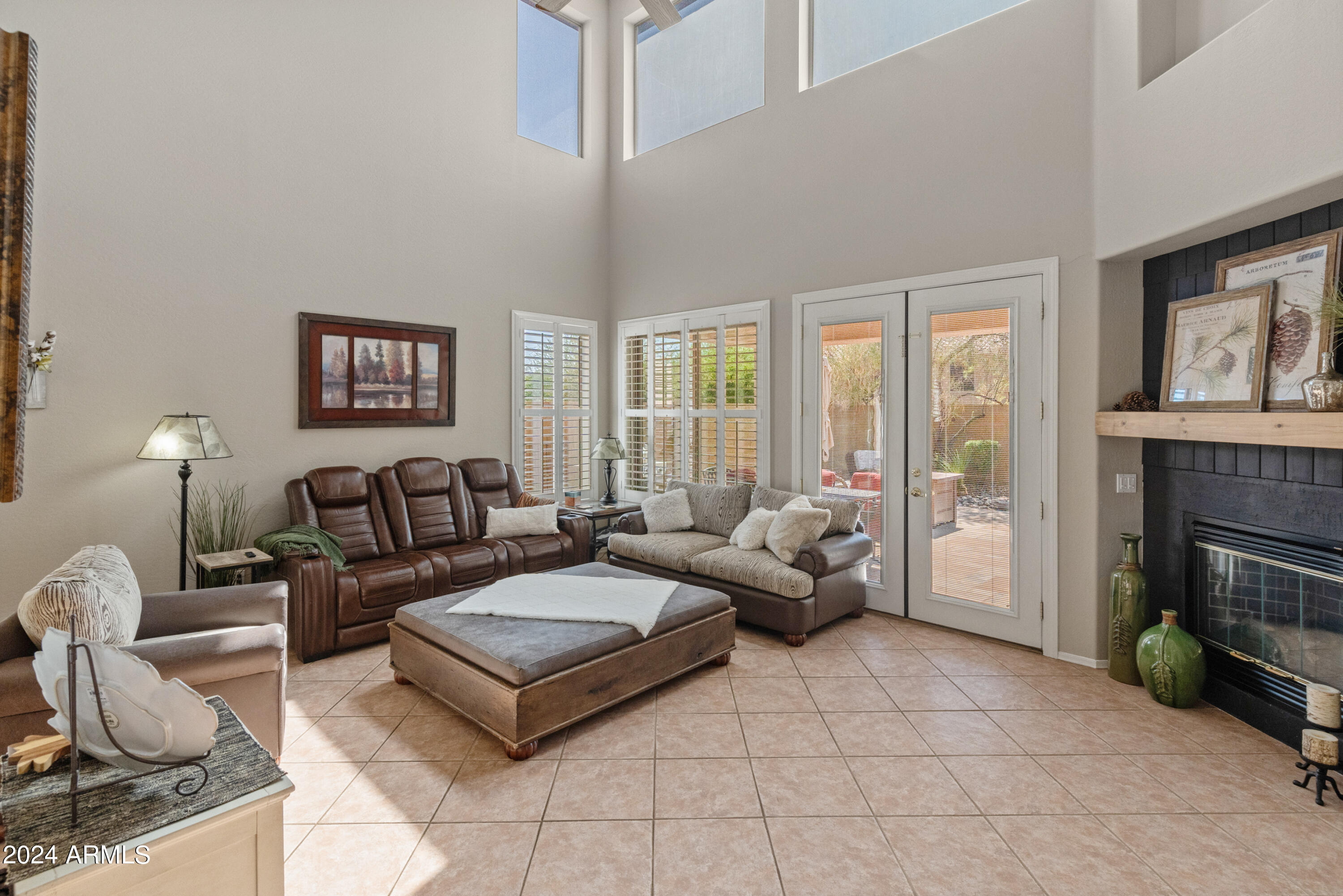 3331 W HEMINGWAY Lane