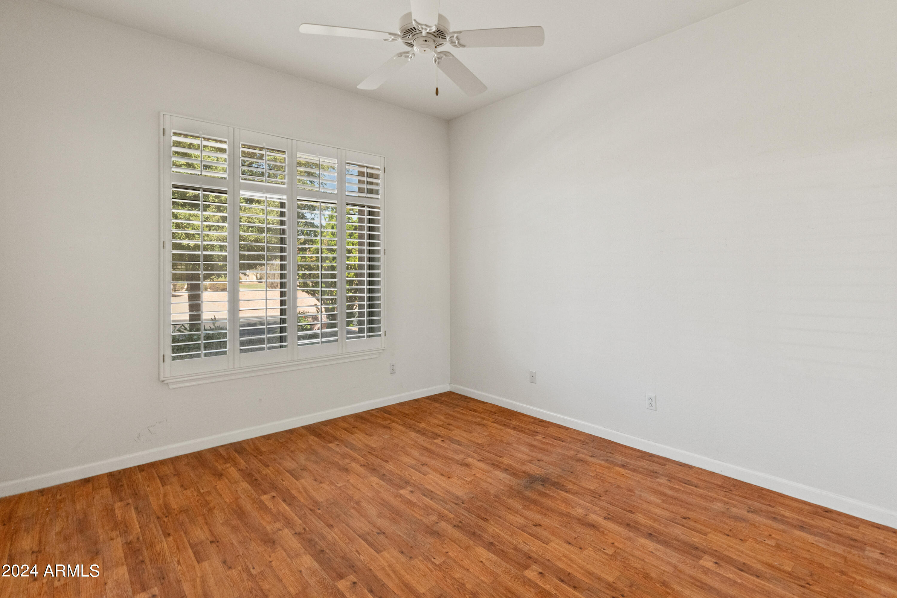 14127 W GREENVIEW Circle S