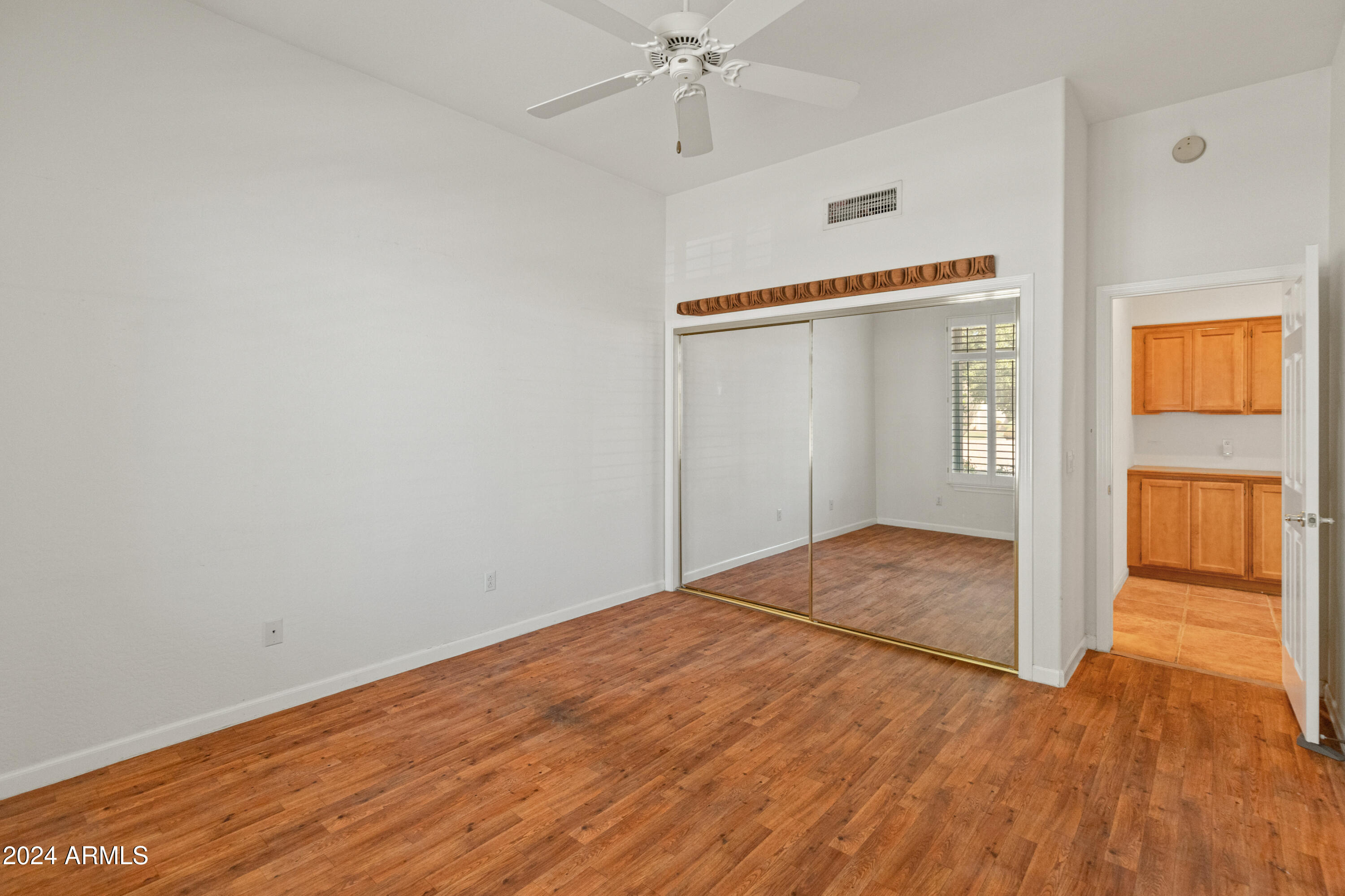 14127 W GREENVIEW Circle S