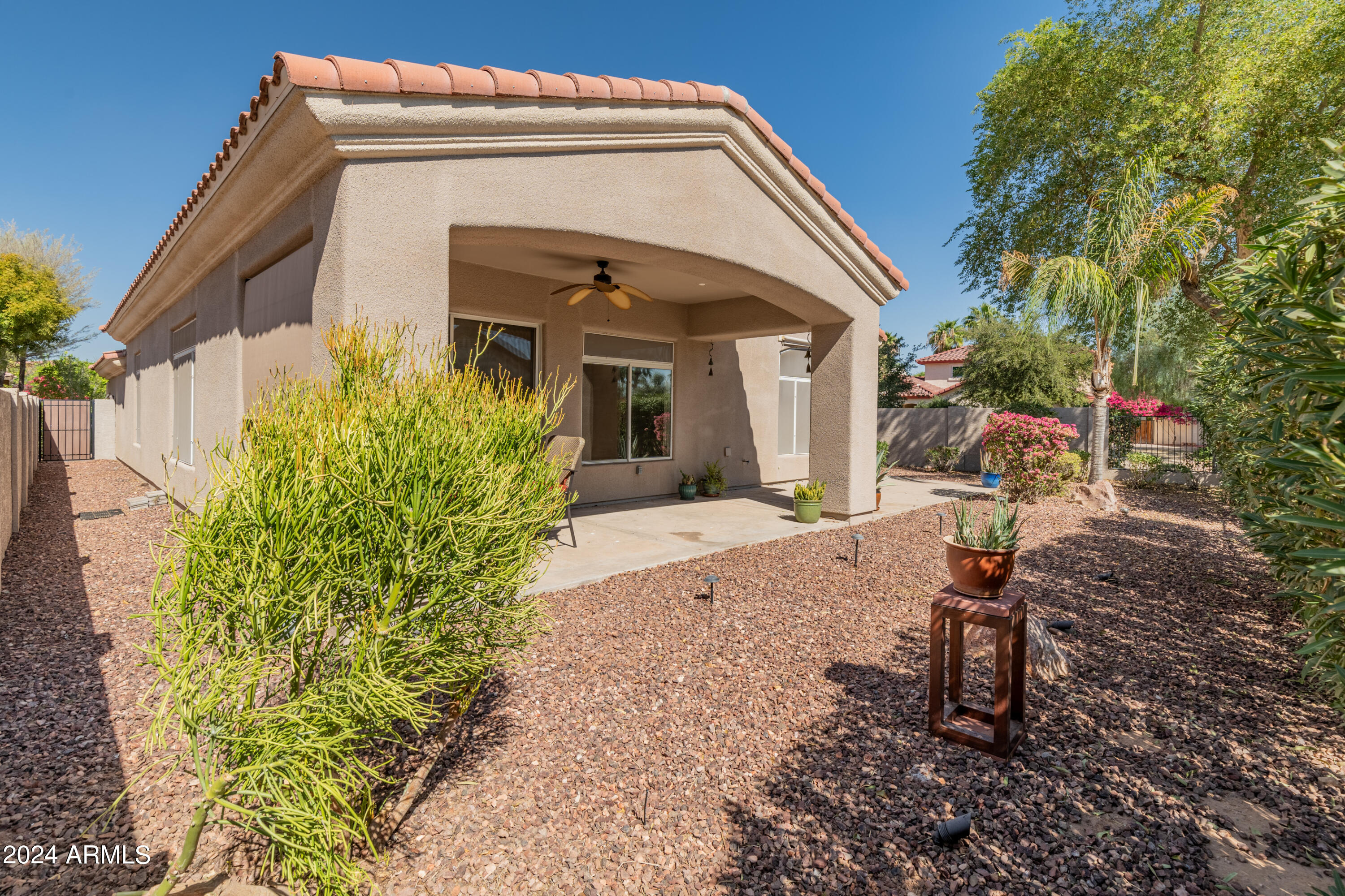 14127 W GREENVIEW Circle S
