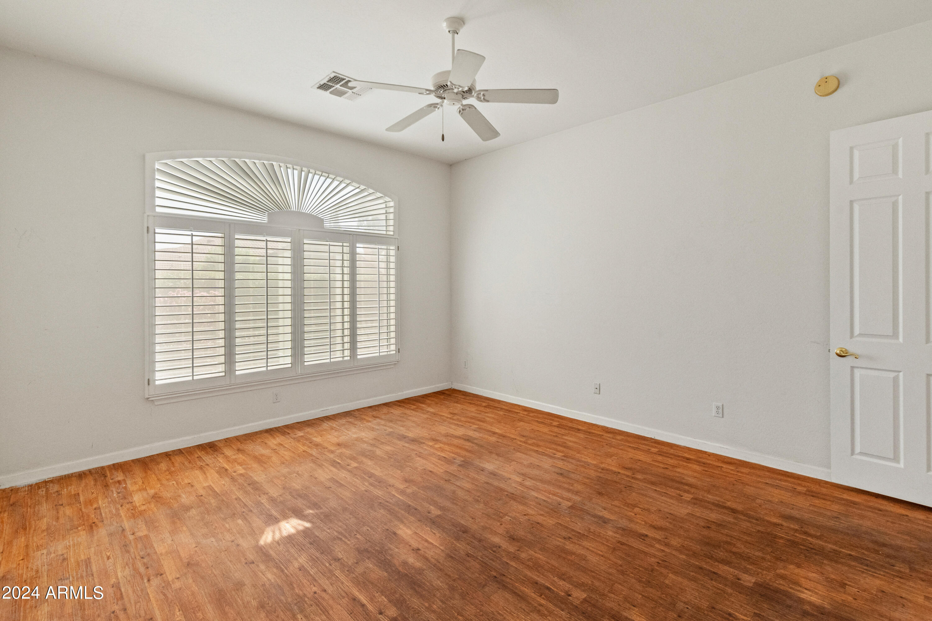 14127 W GREENVIEW Circle S