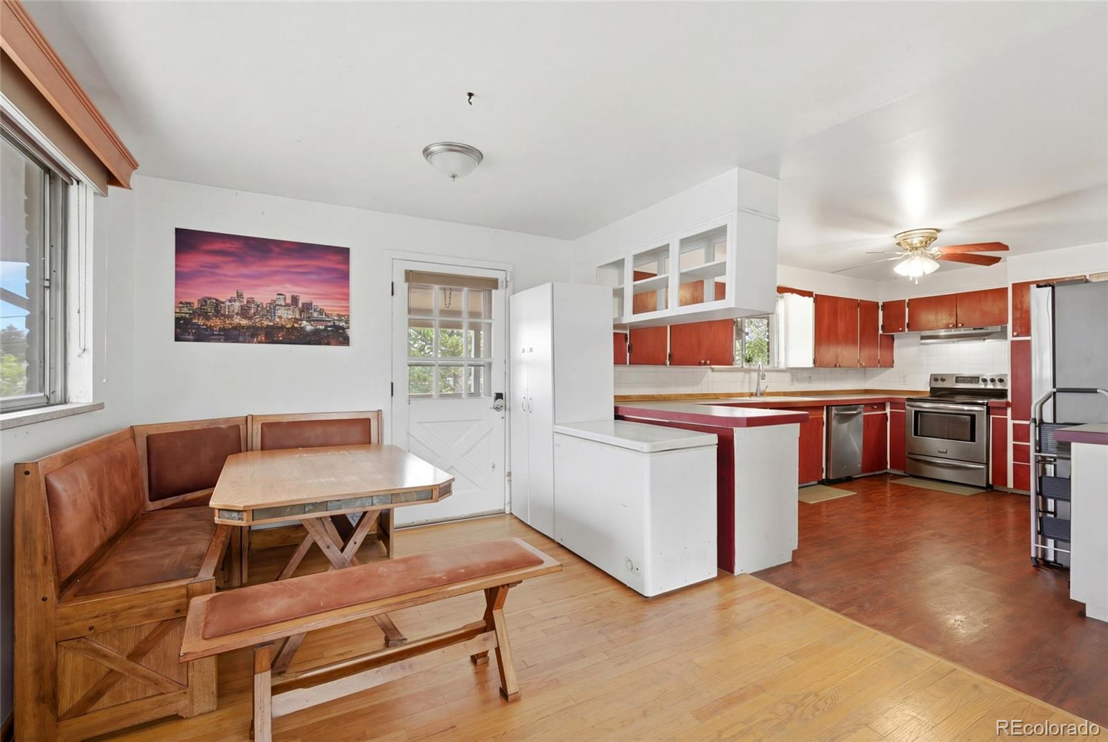 3341 W 92nd Place