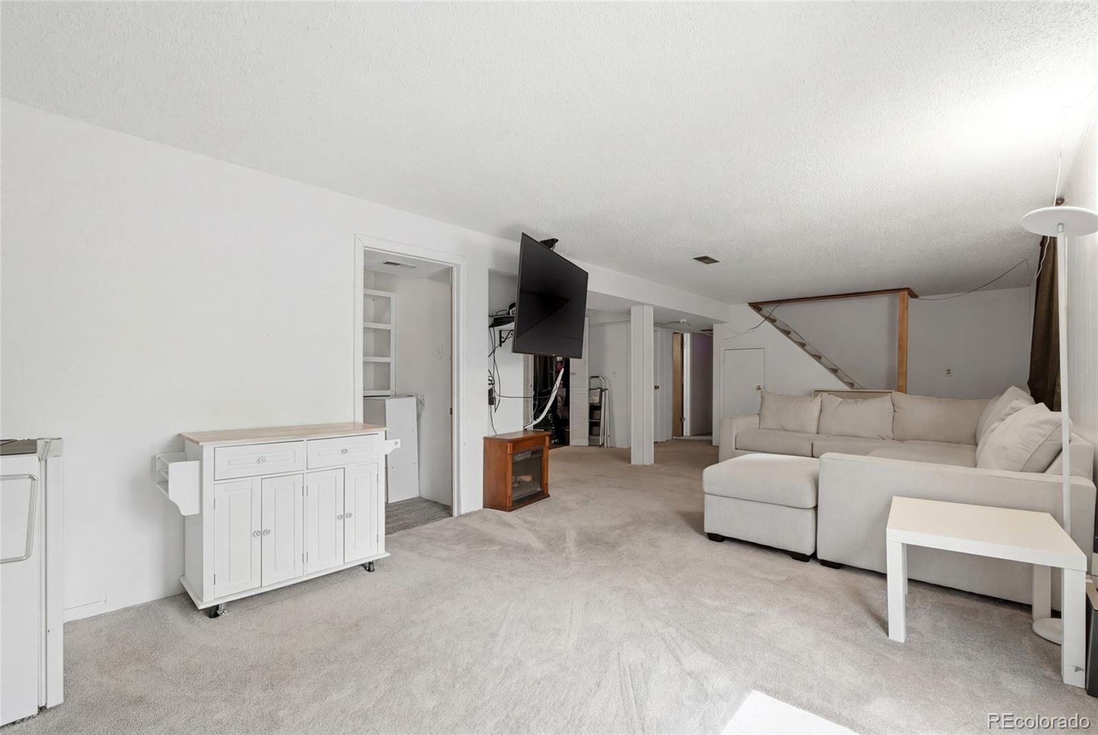 3341 W 92nd Place