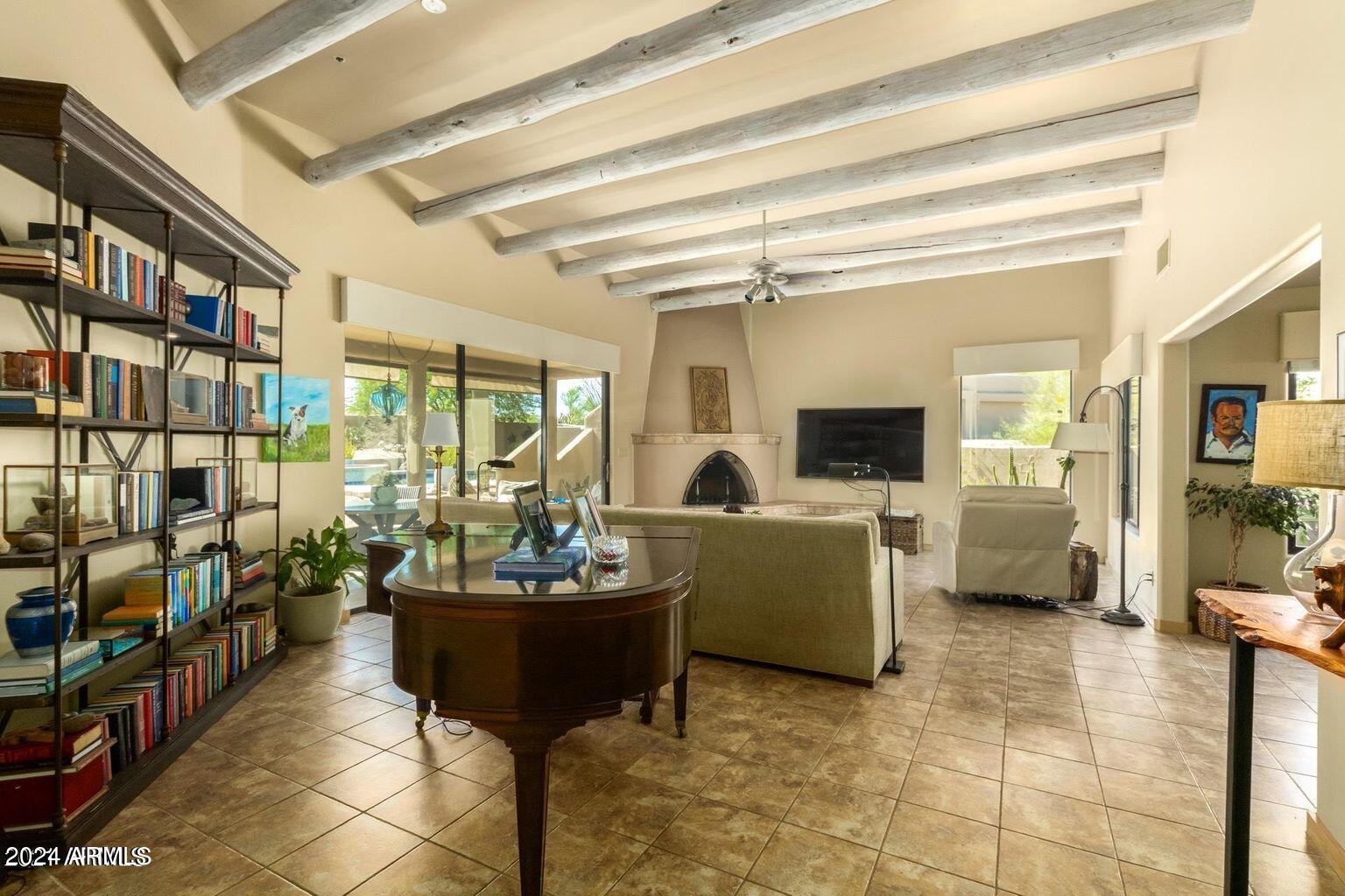 7280 E MARY SHARON Drive