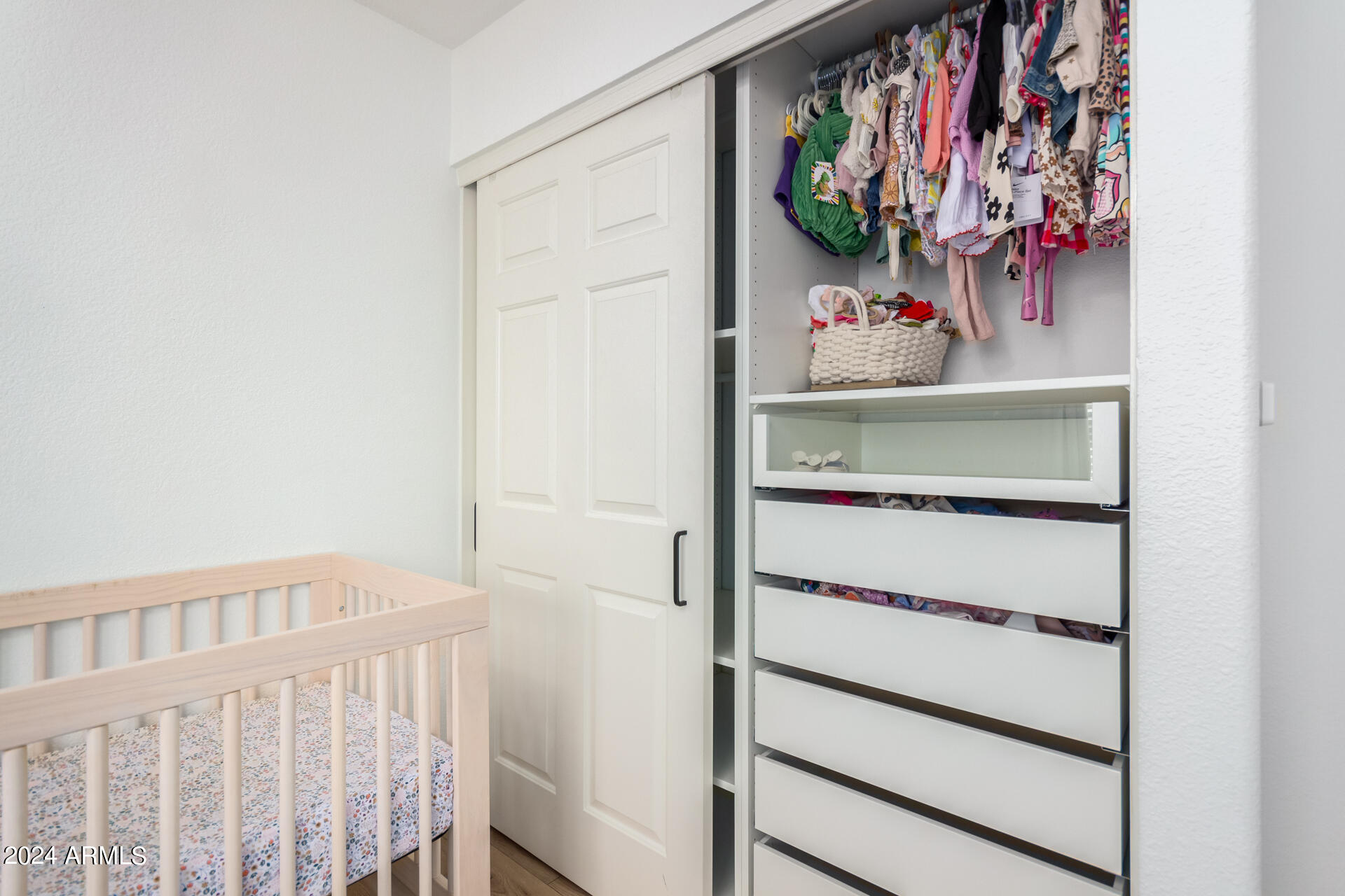 893 W CHILTON Avenue