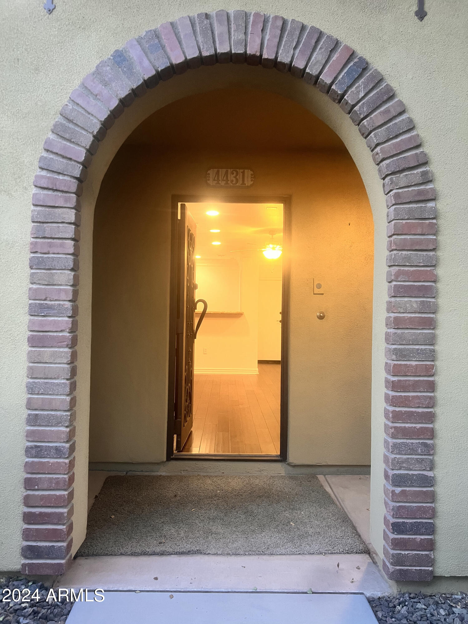 4431 N 24TH Way