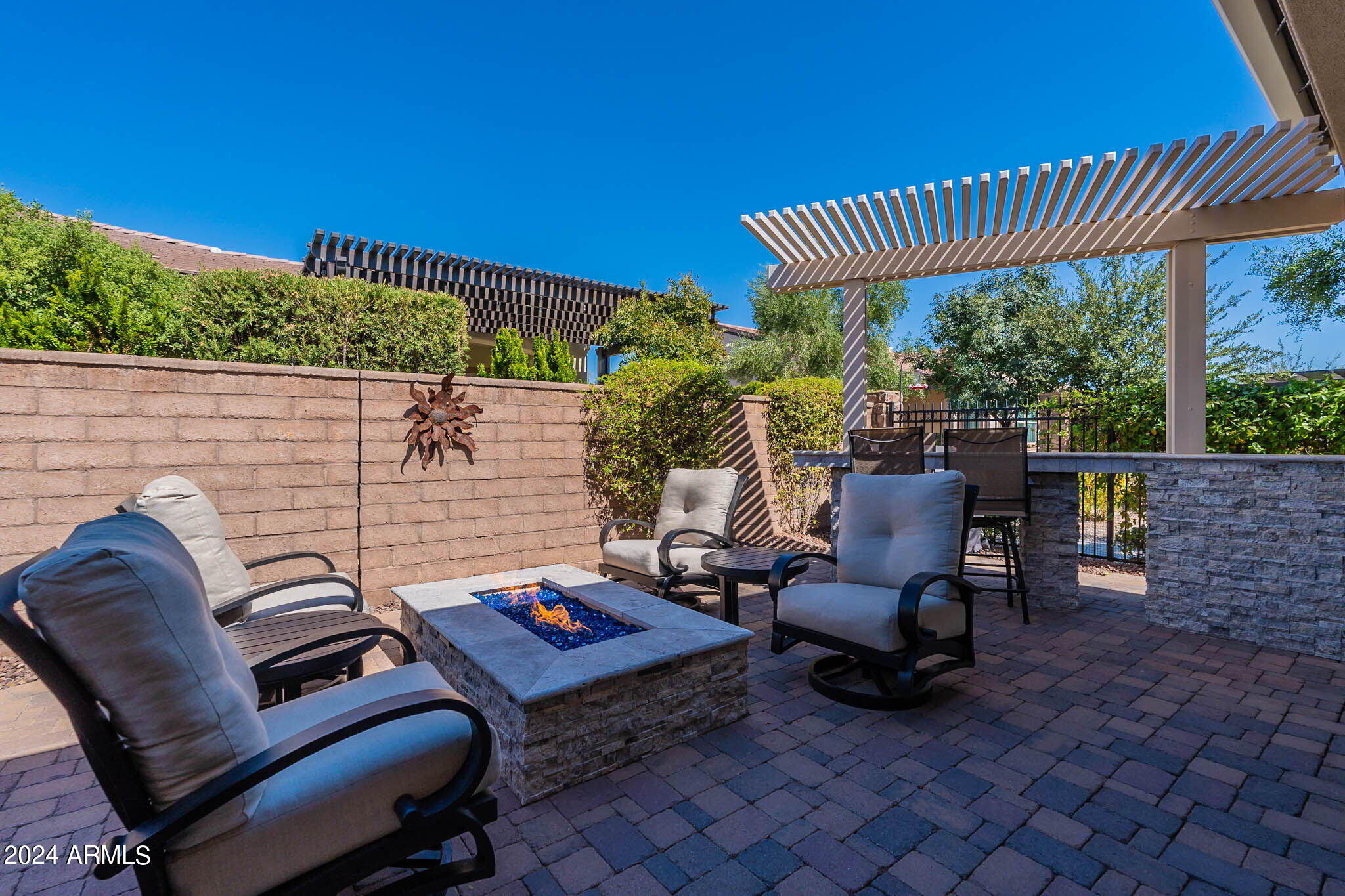 168 E ALCATARA Avenue