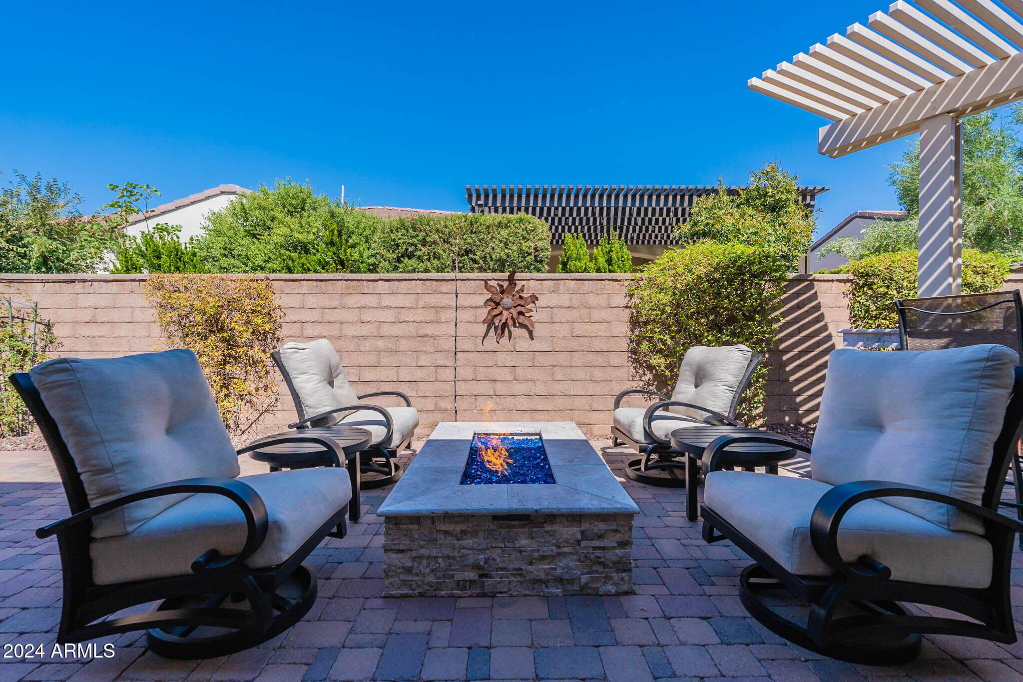 168 E ALCATARA Avenue