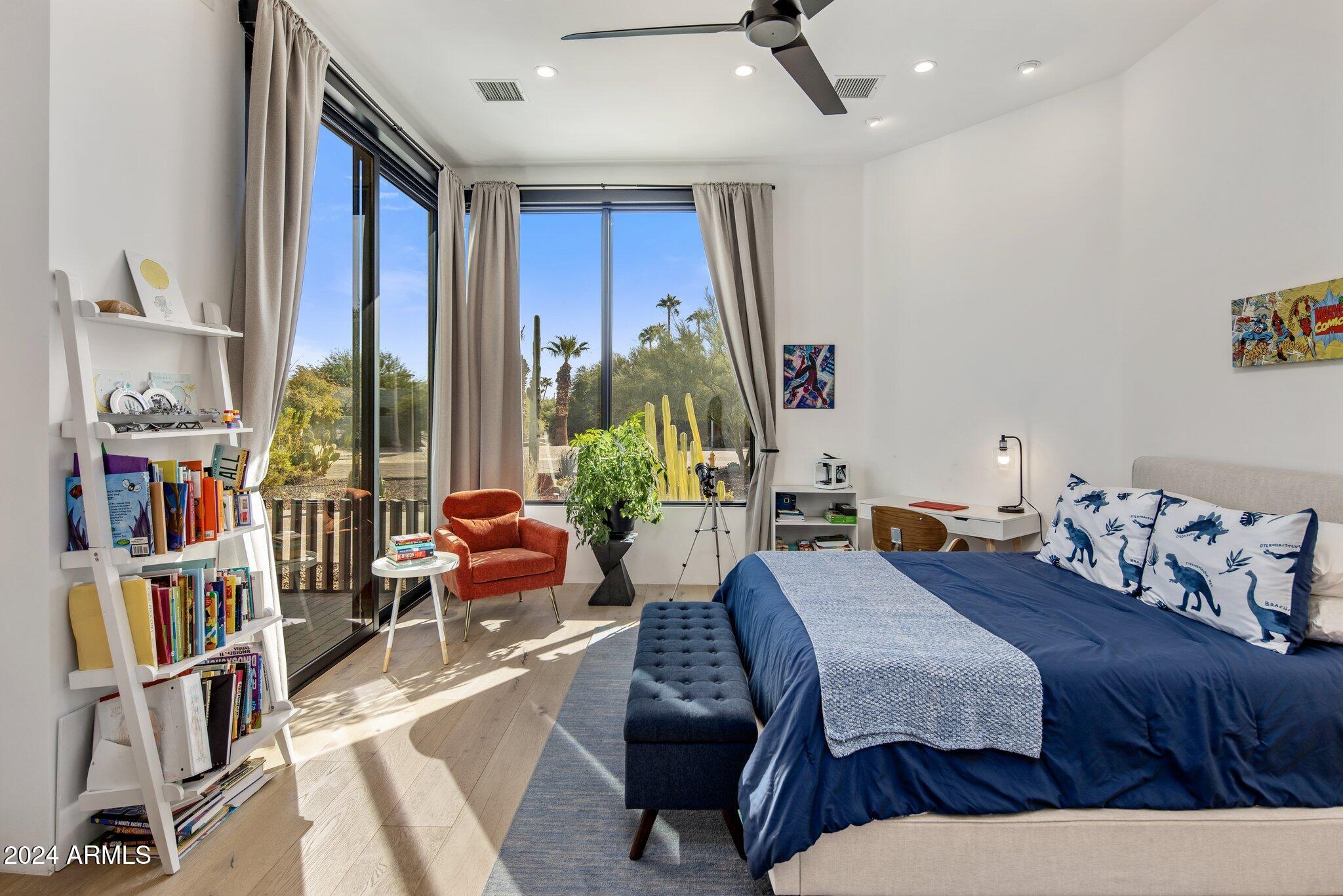 4102 E PALO VERDE Drive
