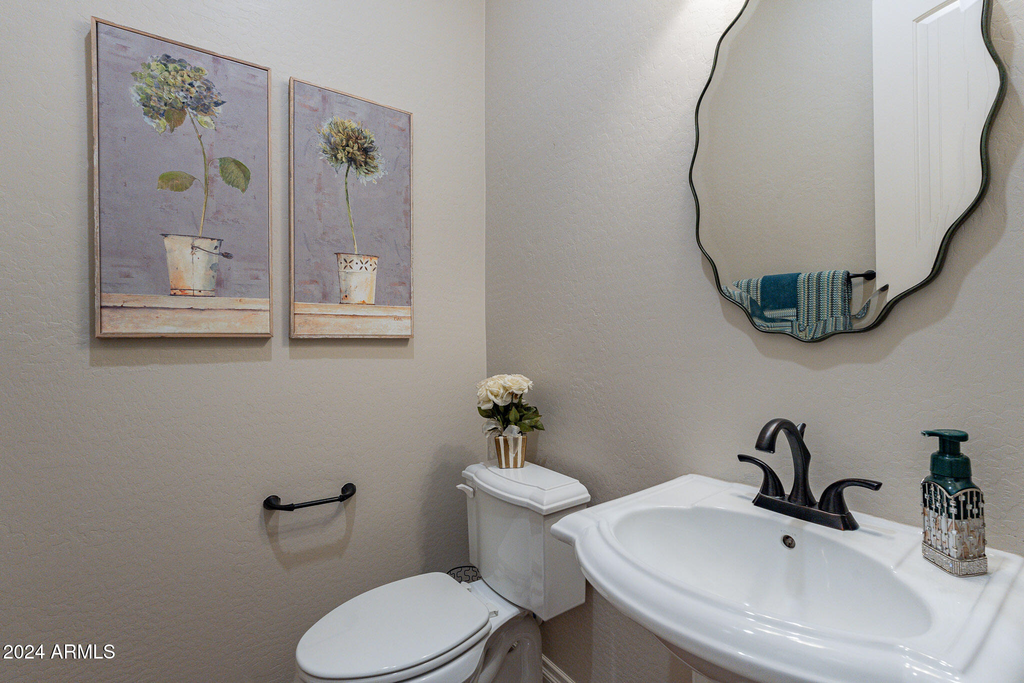 1745 E AMARANTH Trail