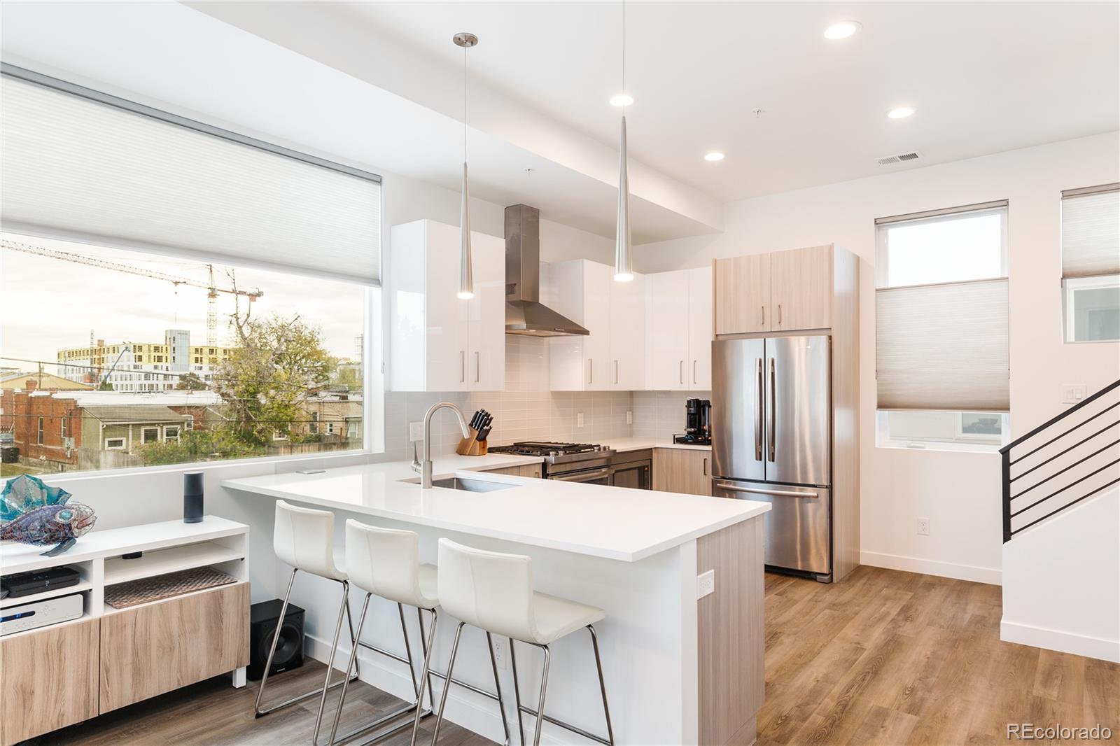 1620 Irving Street Unit: 5