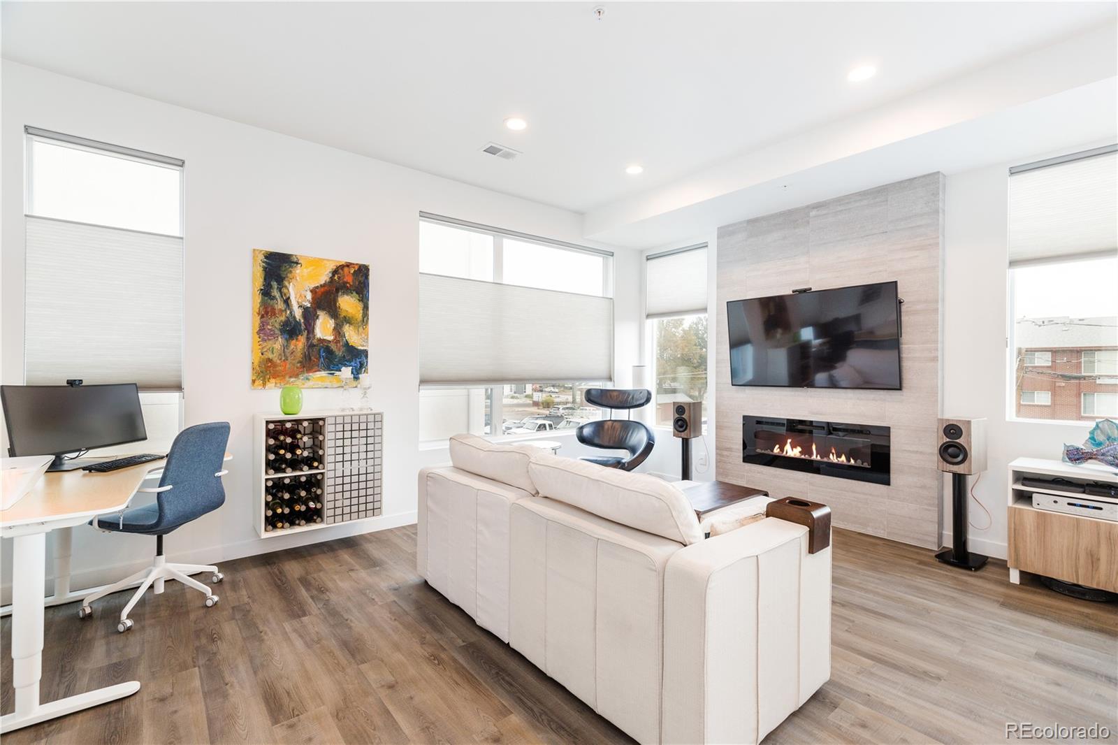 1620 Irving Street Unit: 5