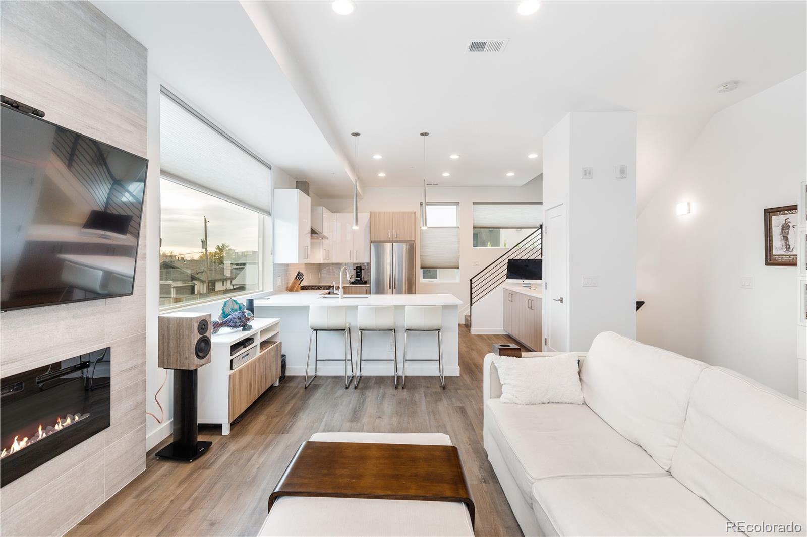 1620 Irving Street Unit: 5
