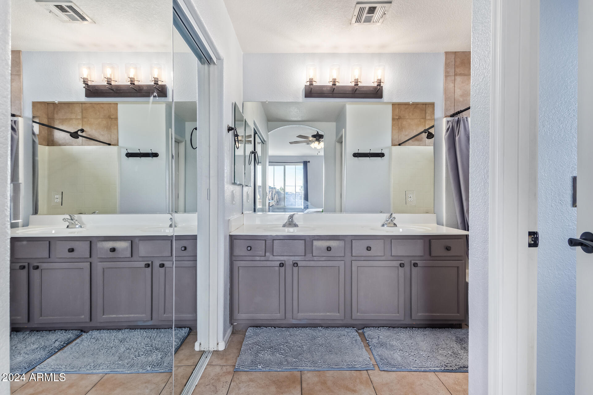 2209 S HARPER --