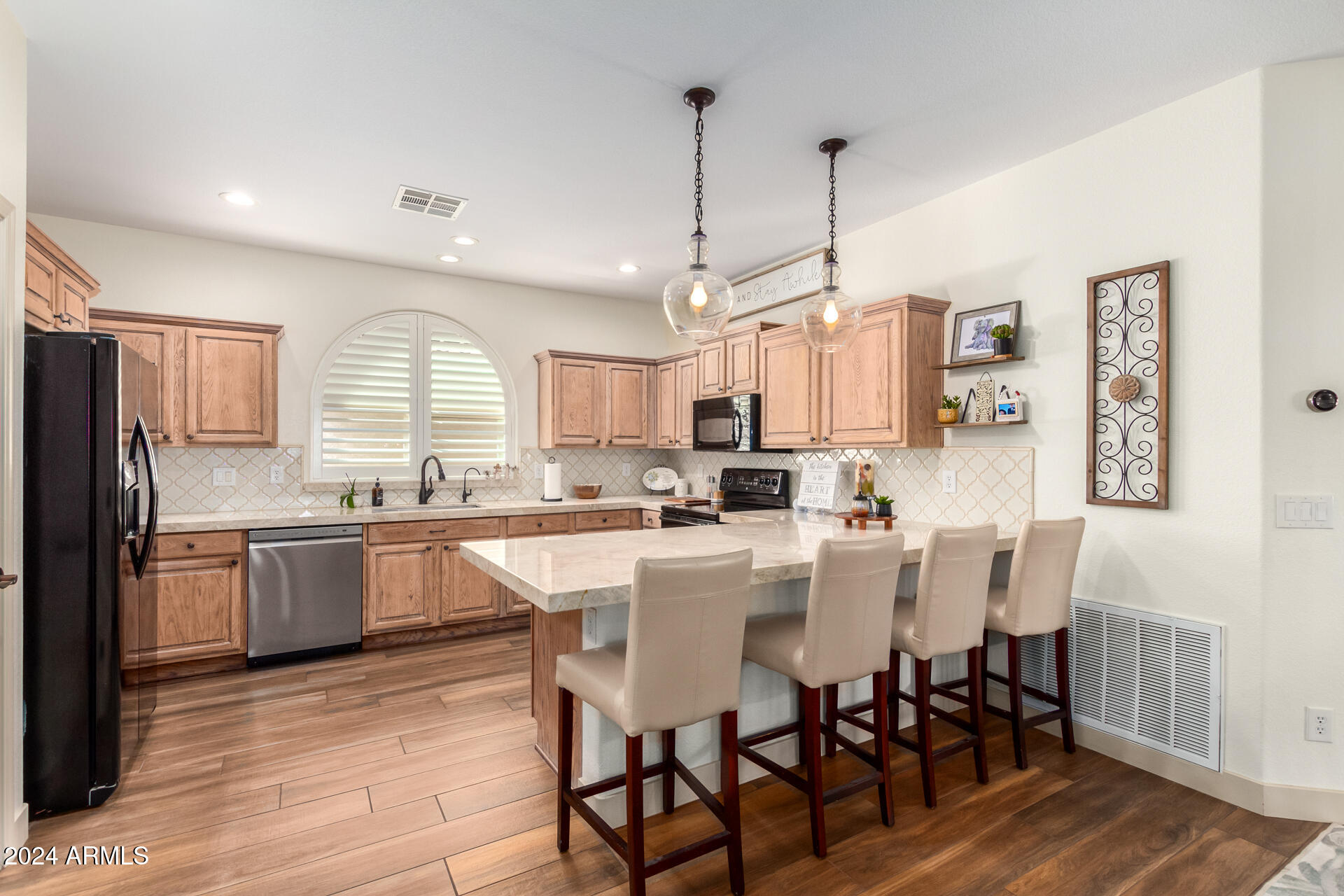 4158 E SOURWOOD Drive