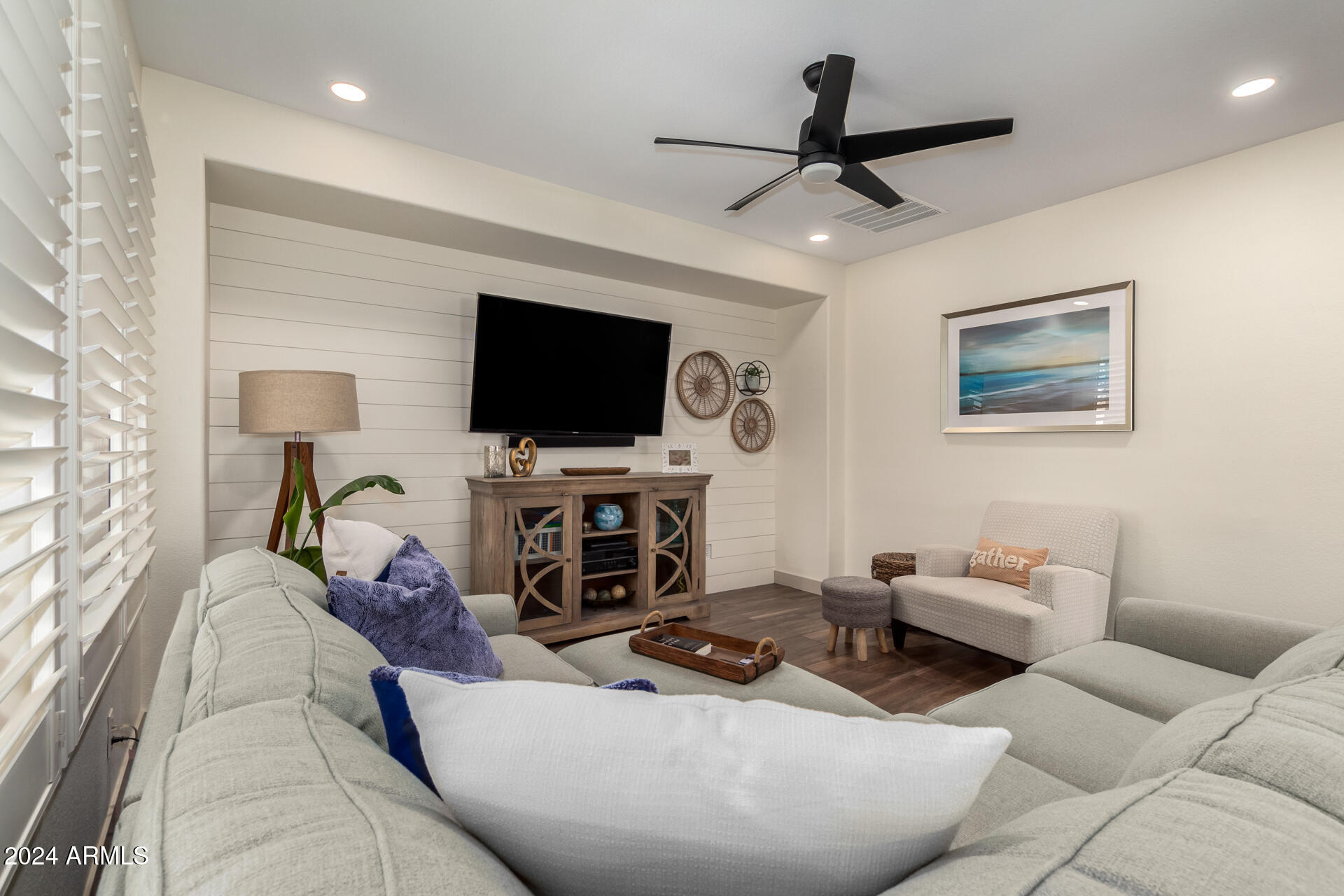 4158 E SOURWOOD Drive