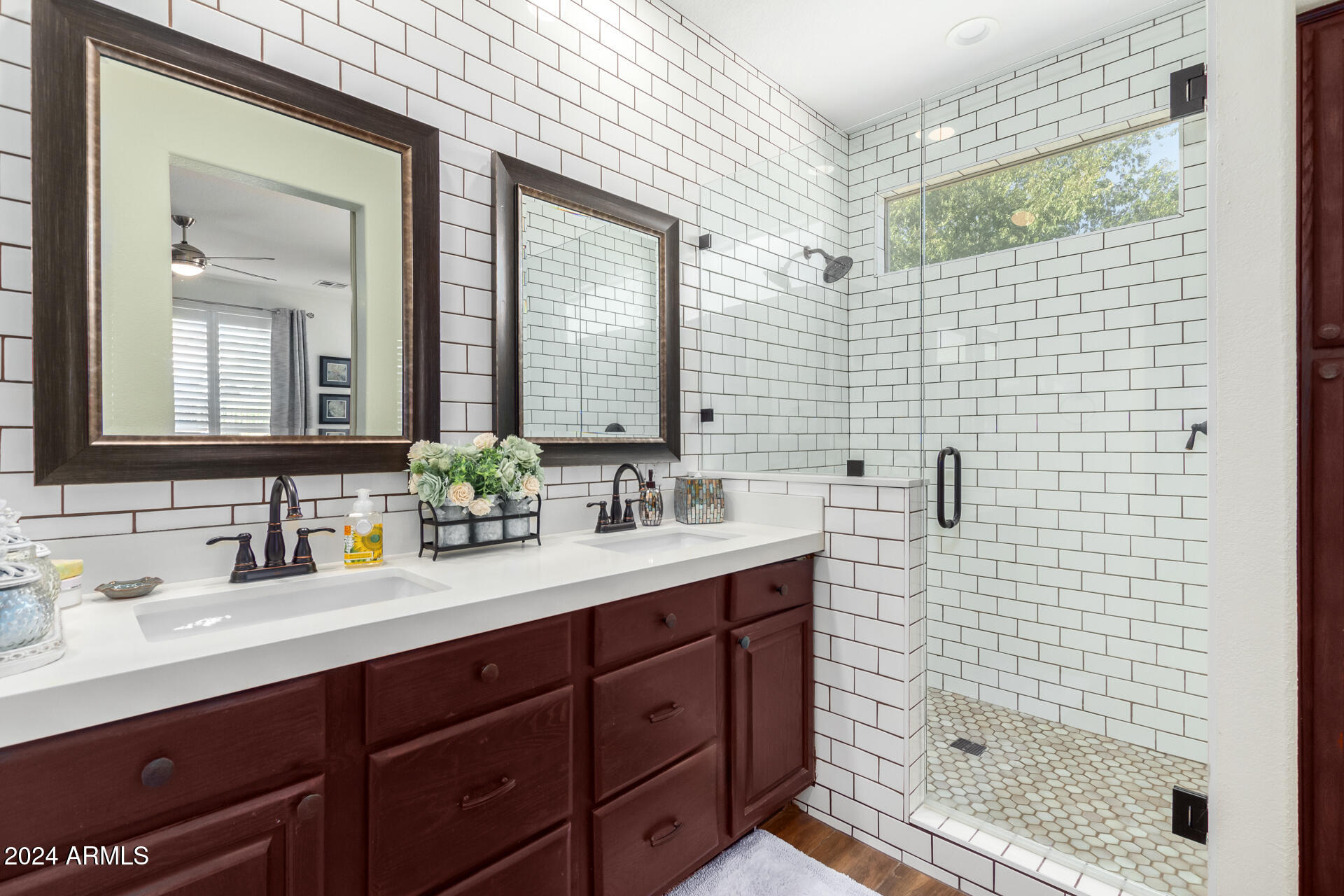 4158 E SOURWOOD Drive