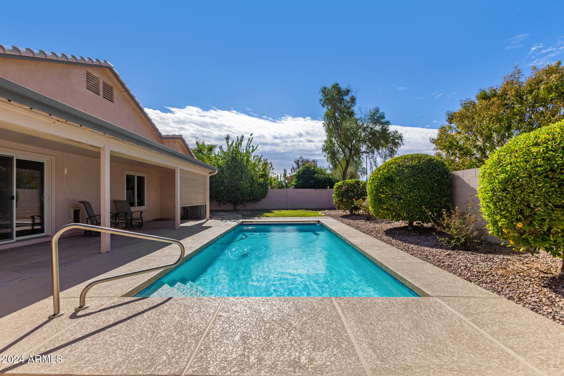 1460 S PUEBLO Street