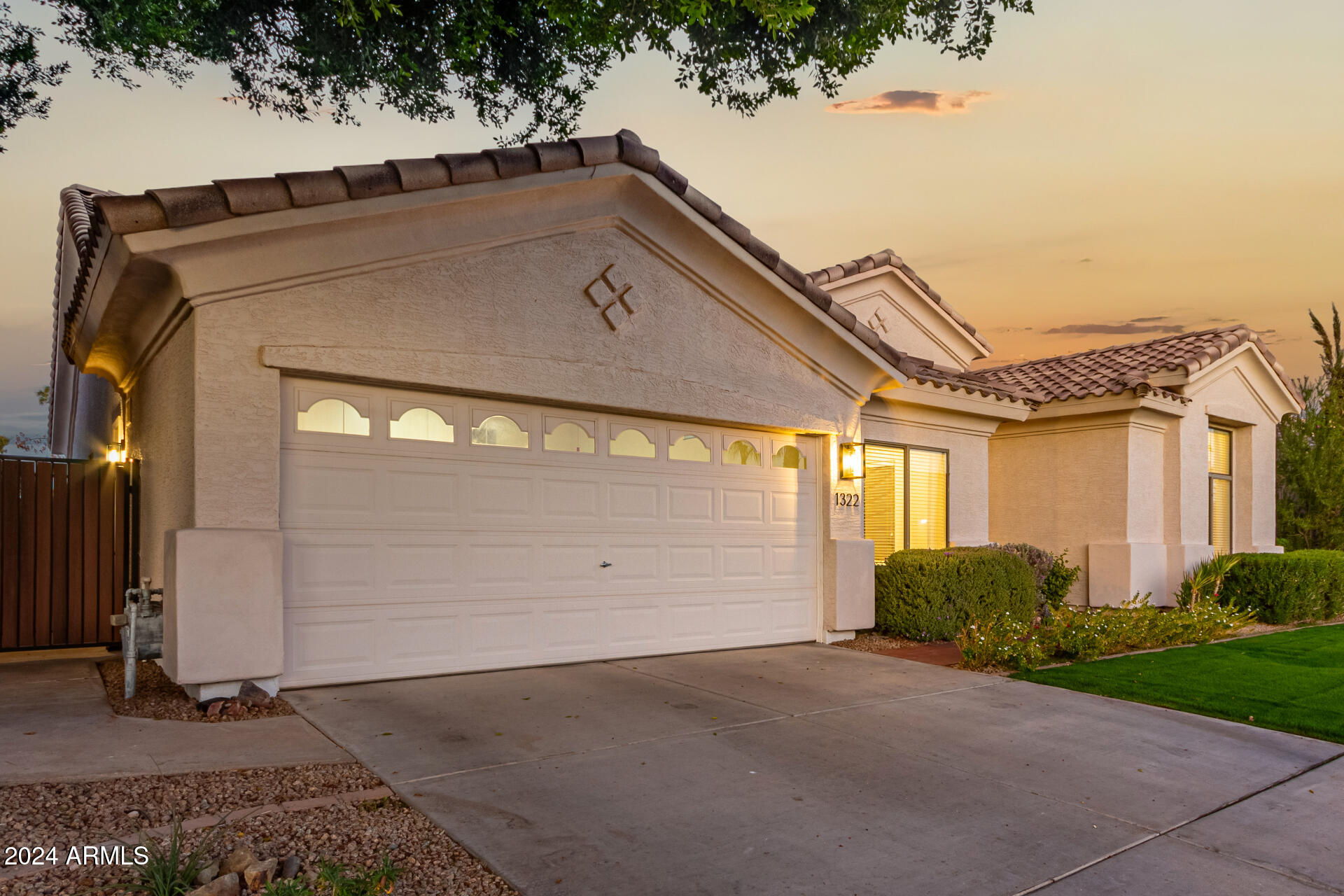 1322 W Indigo Drive