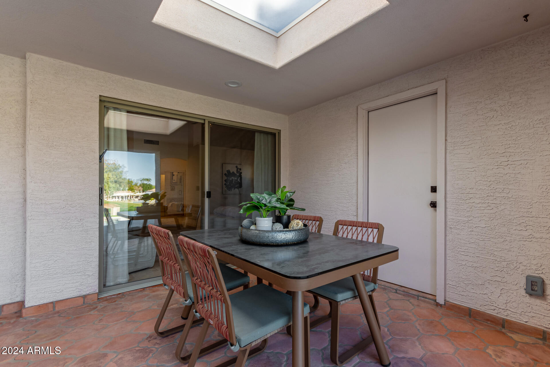 1322 W Indigo Drive