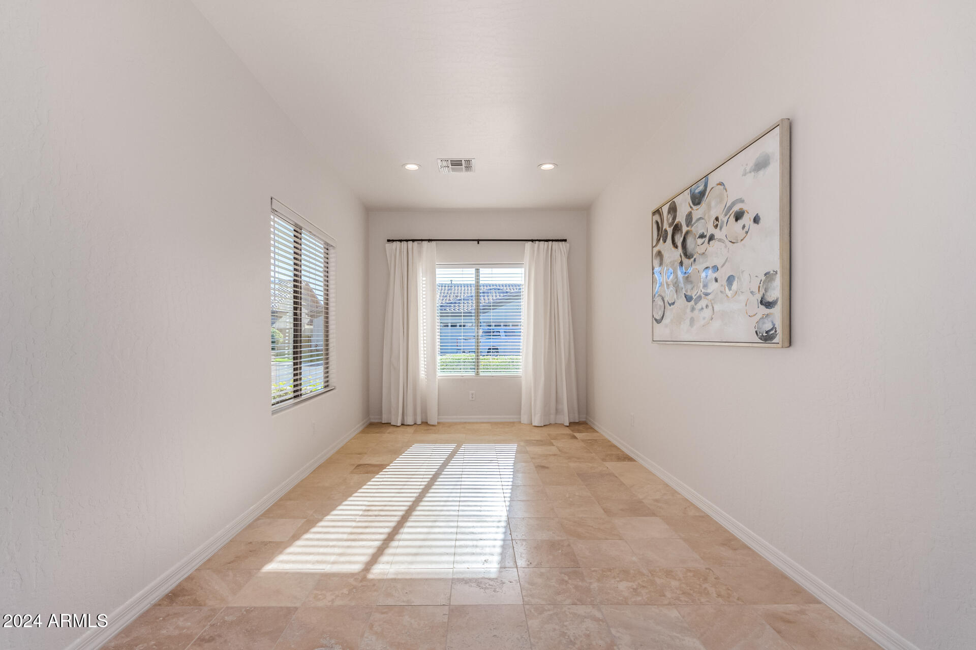 1322 W Indigo Drive