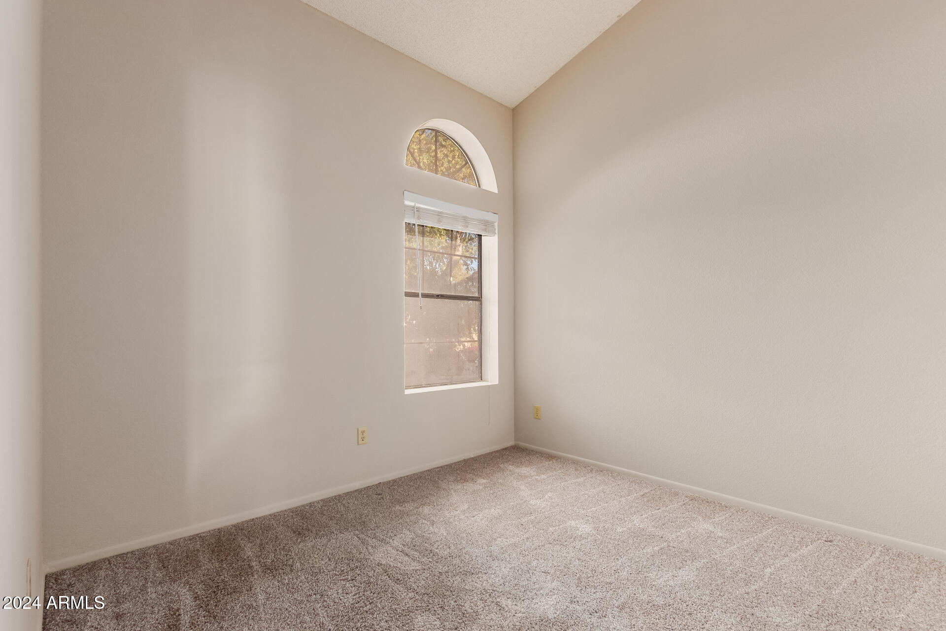5230 E Brown Road, 260