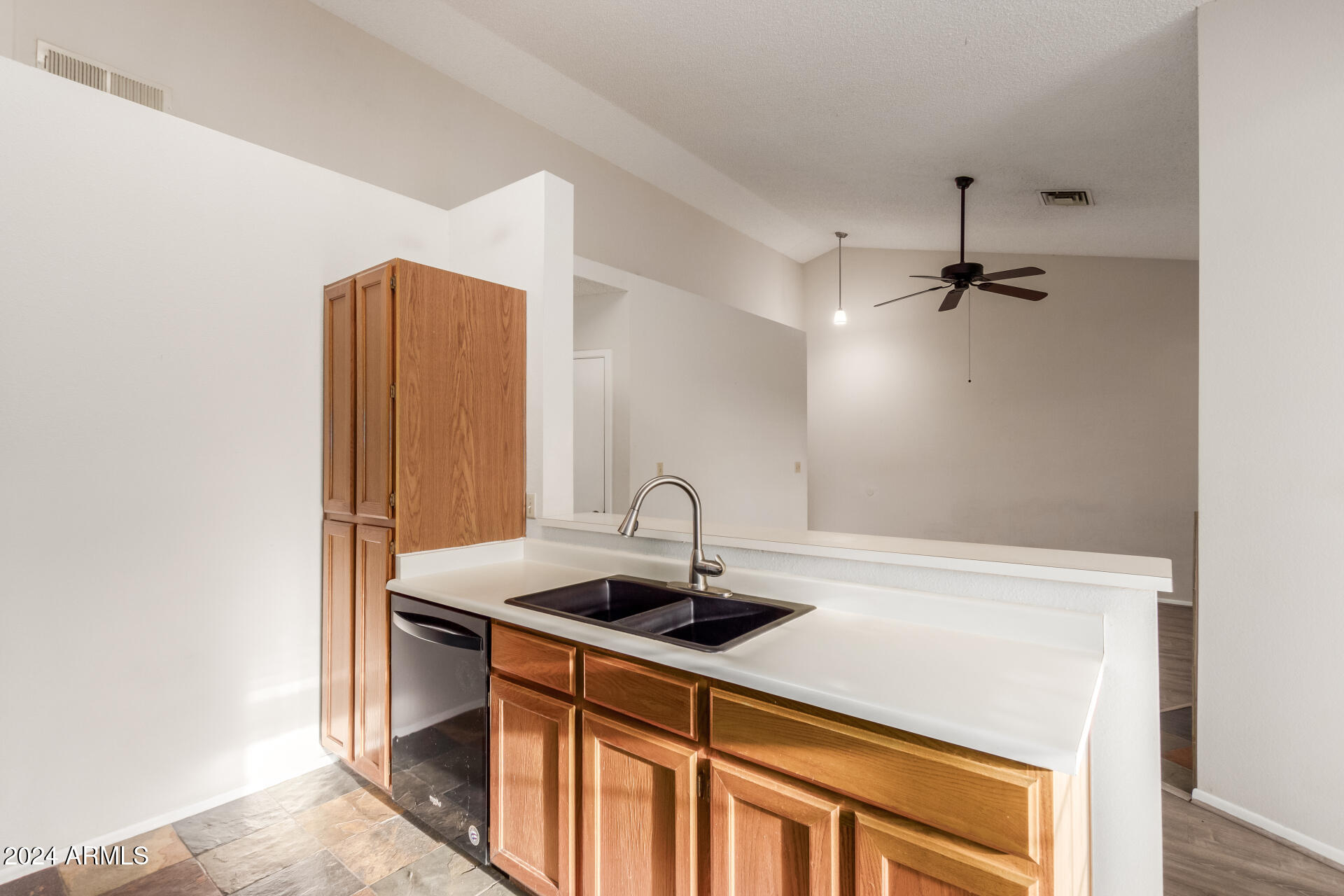 5230 E Brown Road, 260