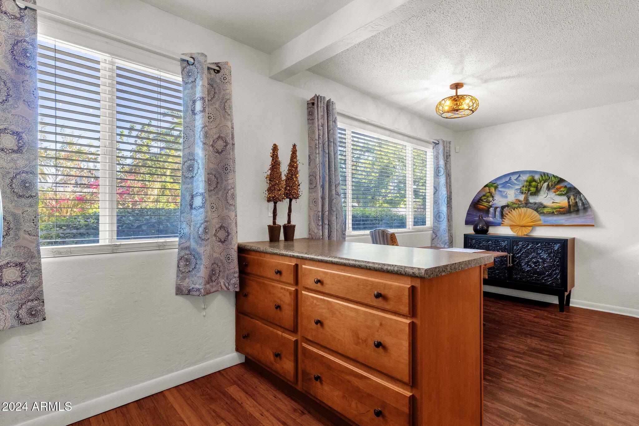 2534 W BERRIDGE Lane # 108