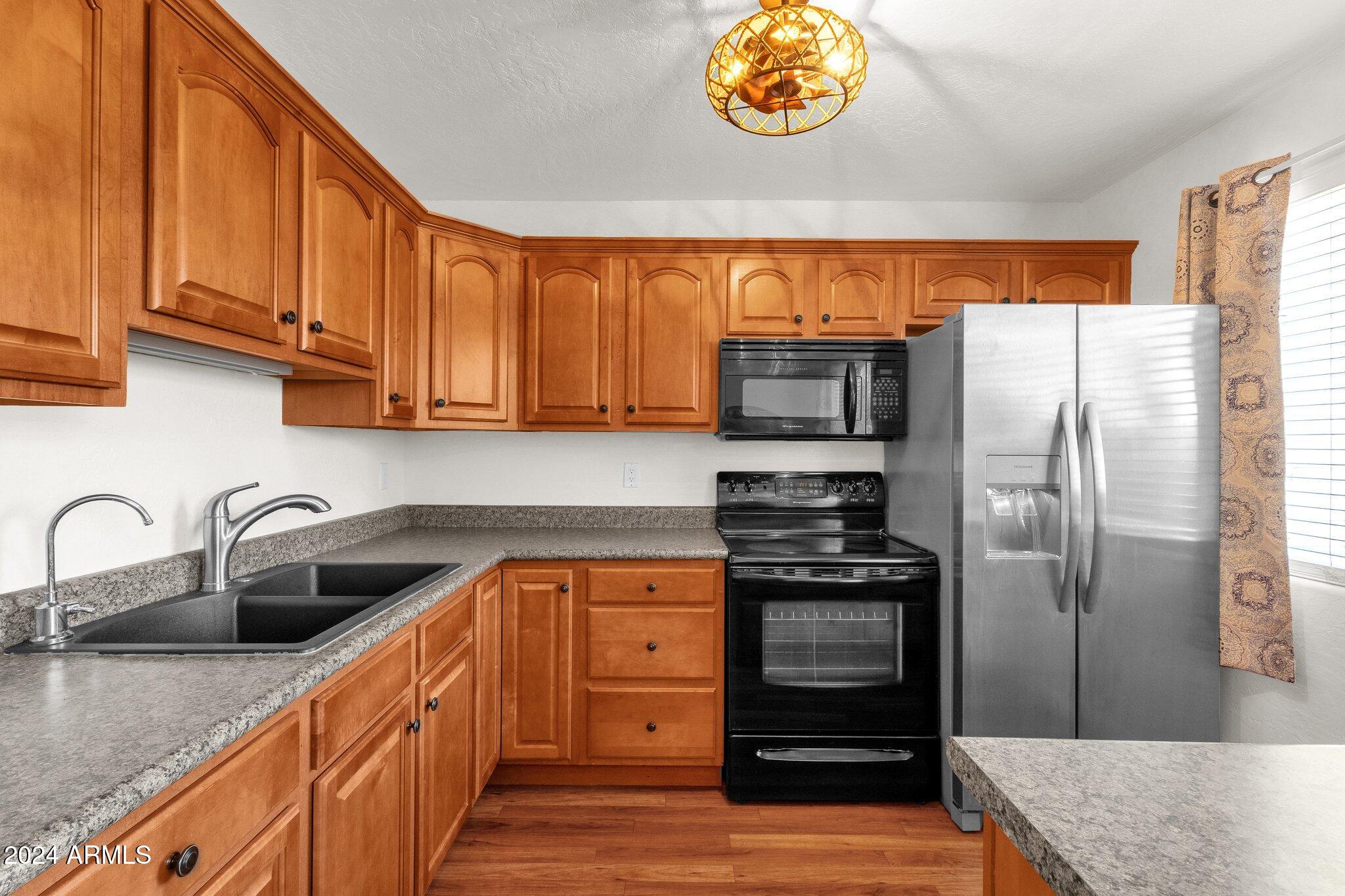 2534 W BERRIDGE Lane # 108