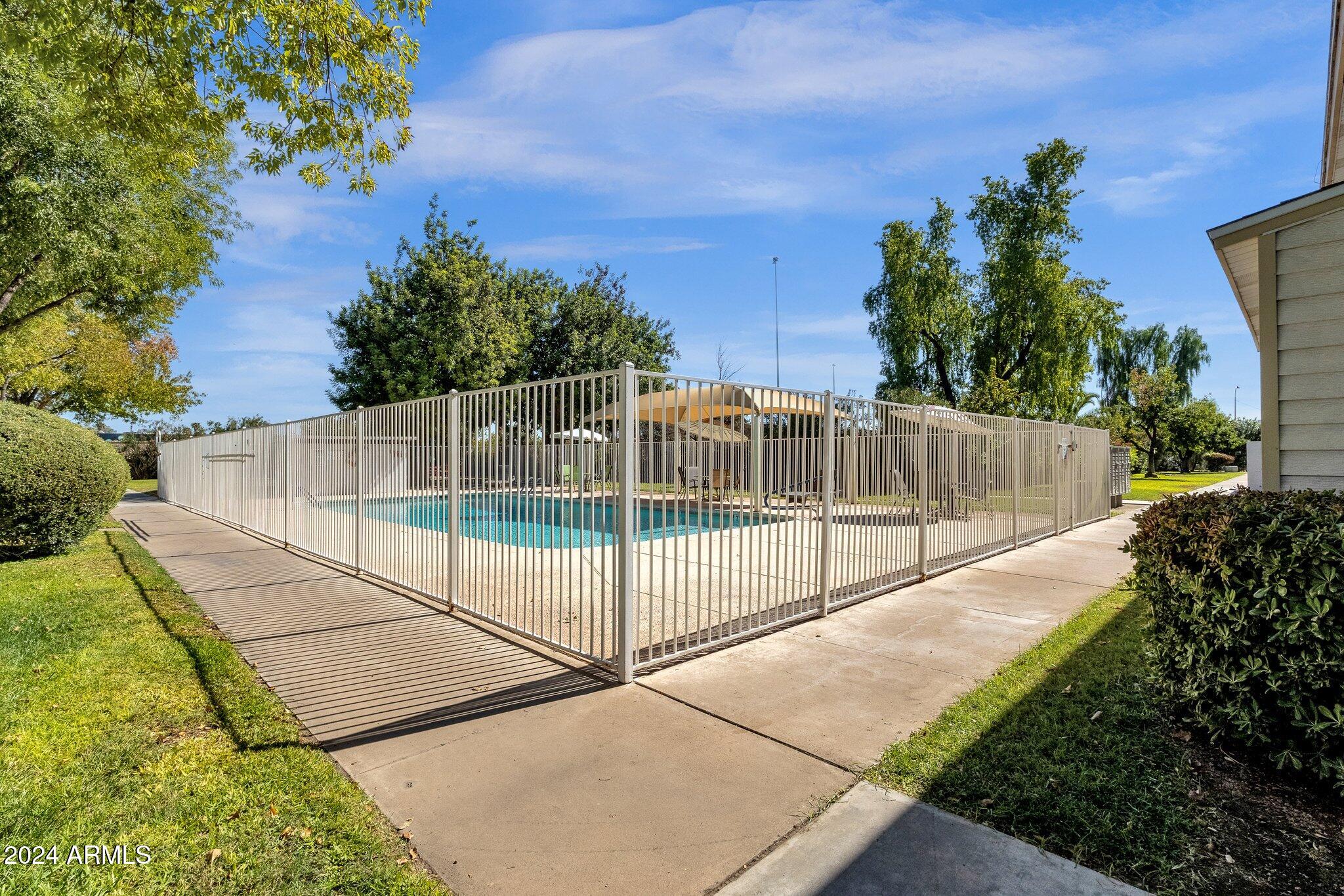 2534 W BERRIDGE Lane # 108