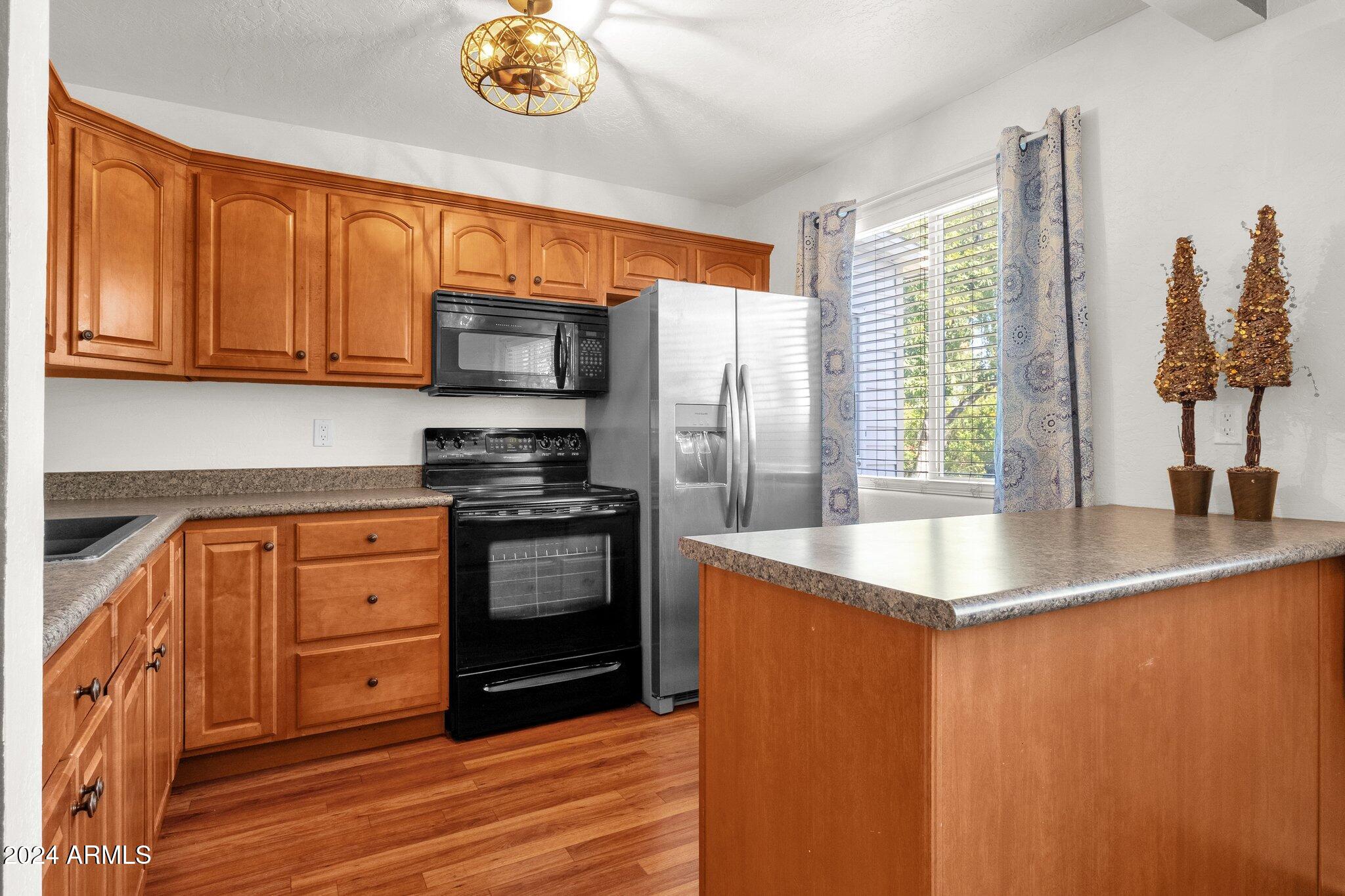 2534 W BERRIDGE Lane # 108