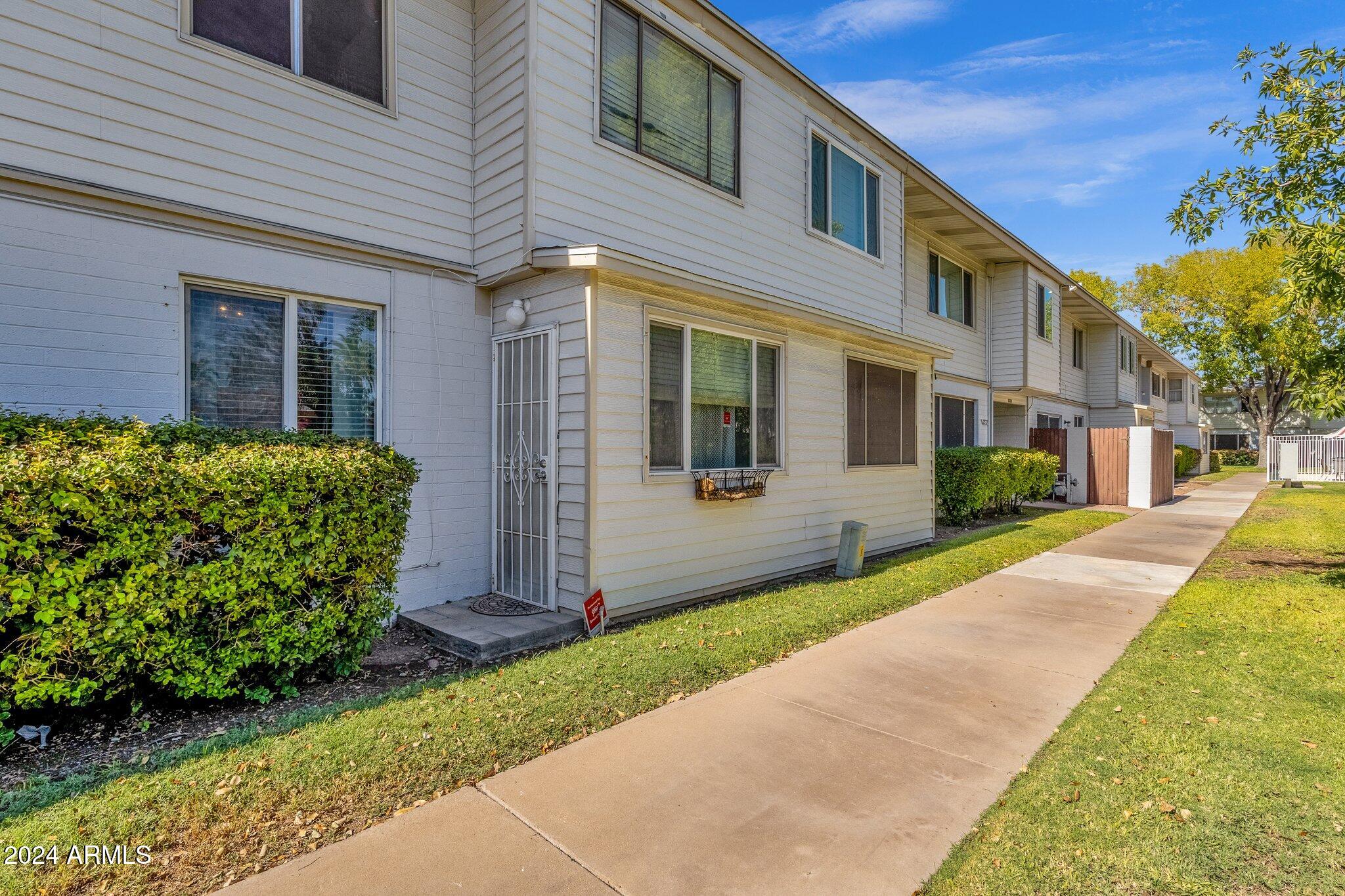 2534 W BERRIDGE Lane # 108