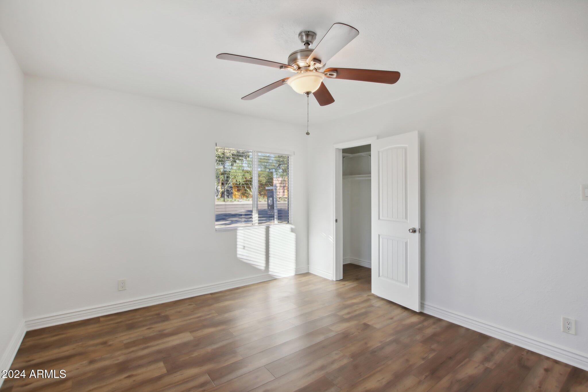 1209 W INDIAN SCHOOL Road