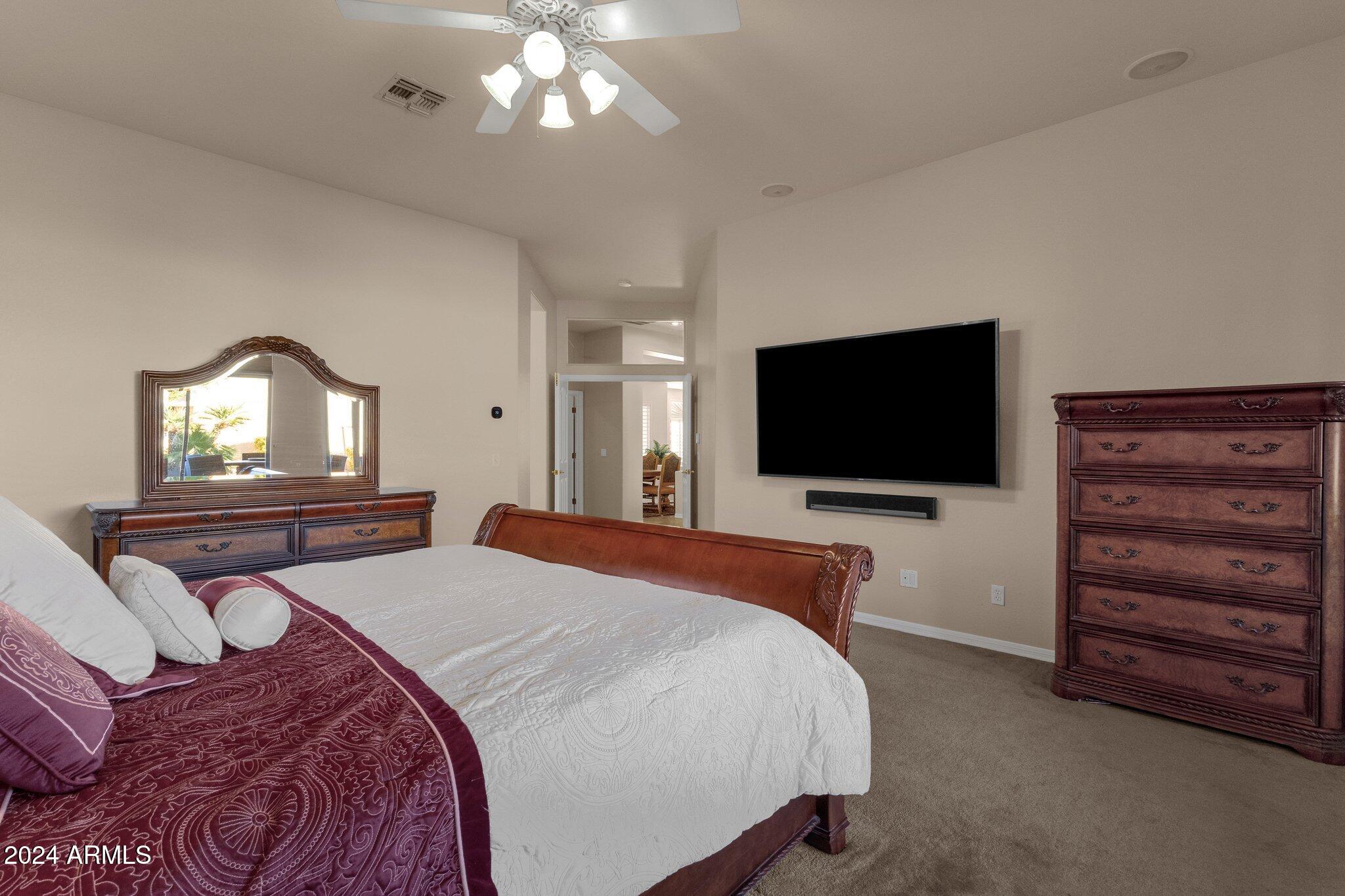 2424 W WEATHERBY Way