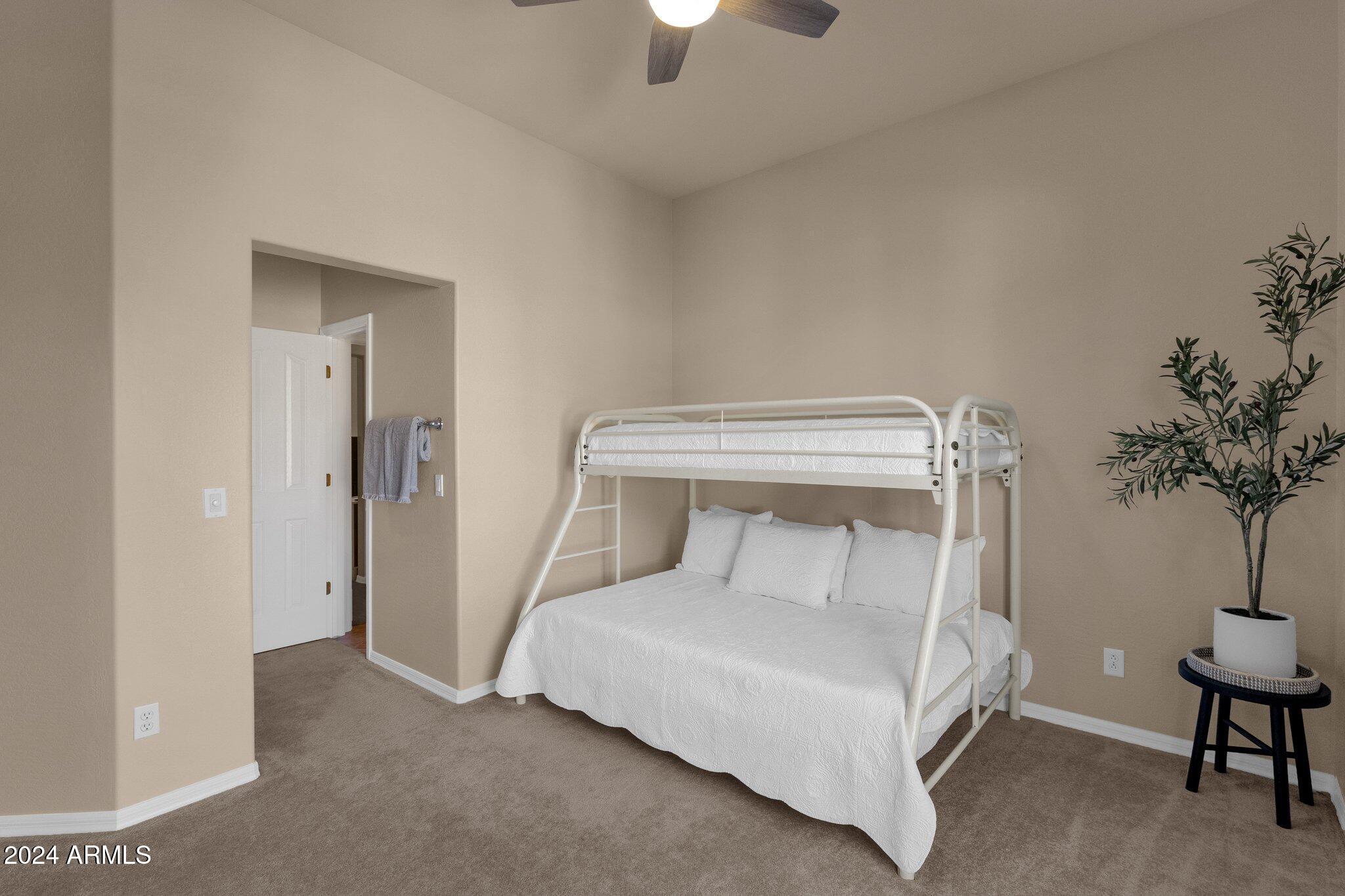 2424 W WEATHERBY Way