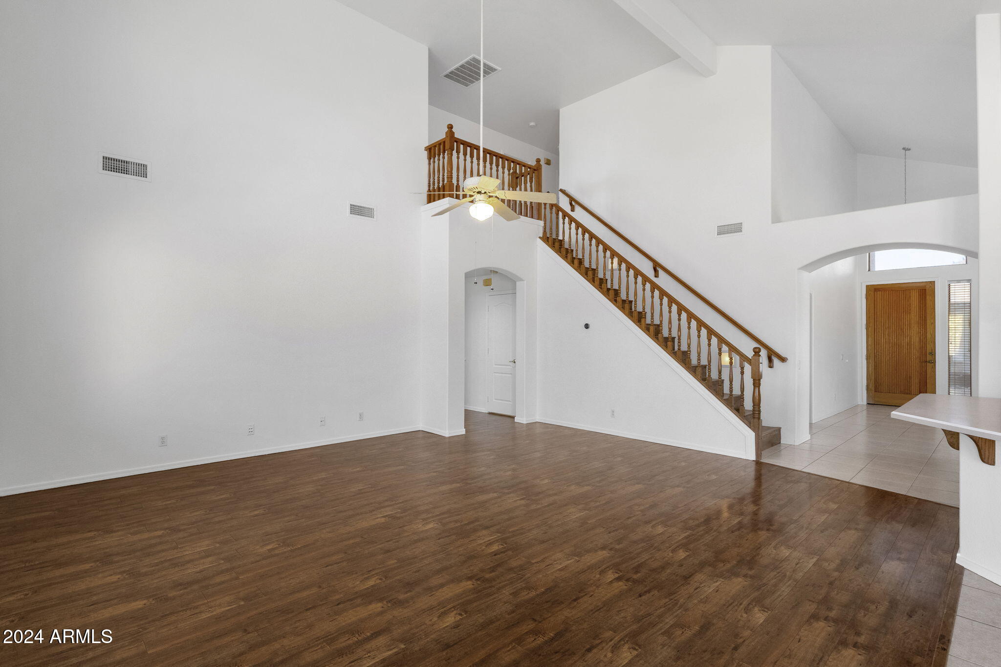 1328 E COTTONWOOD Lane