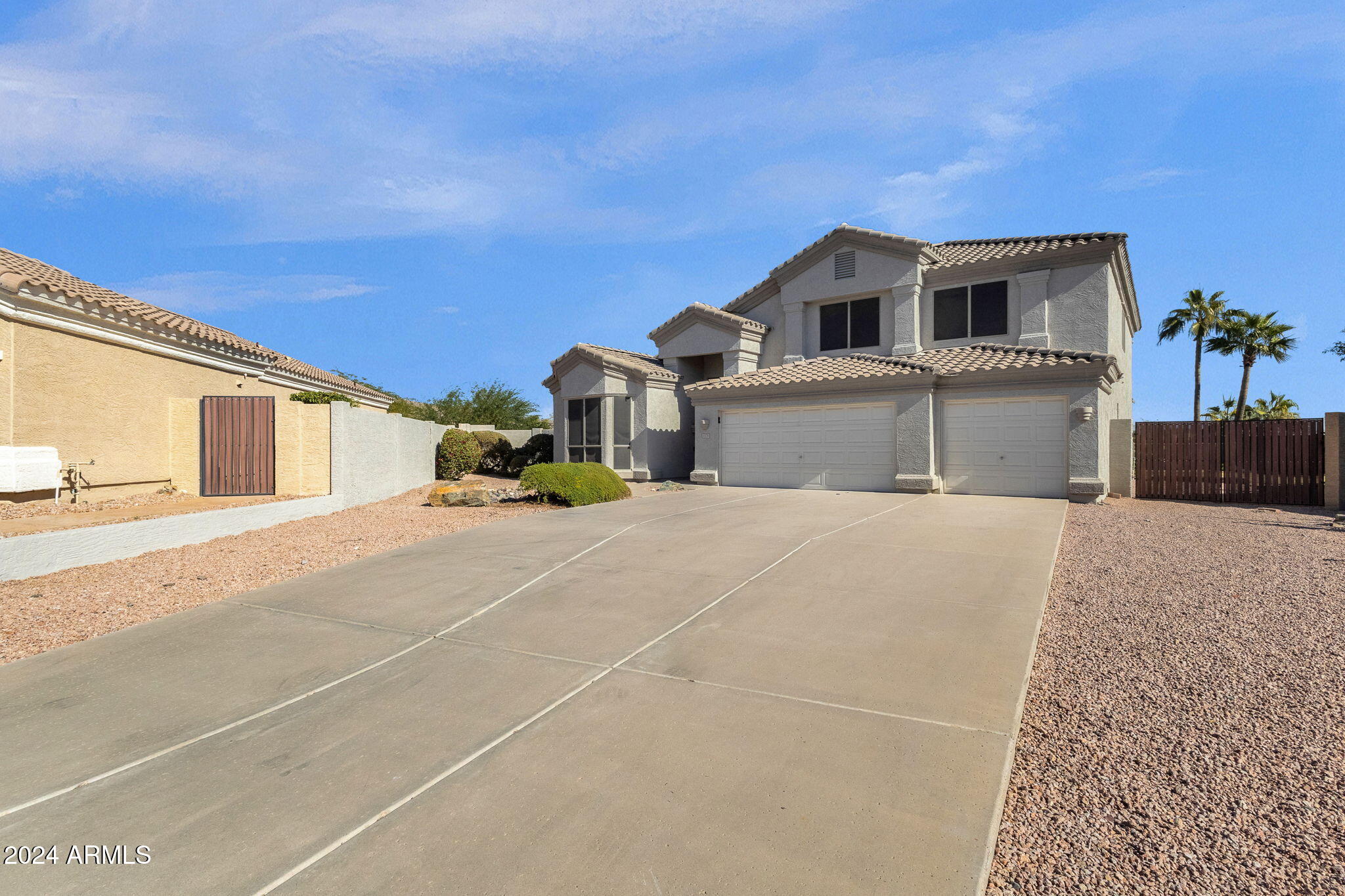 1328 E COTTONWOOD Lane