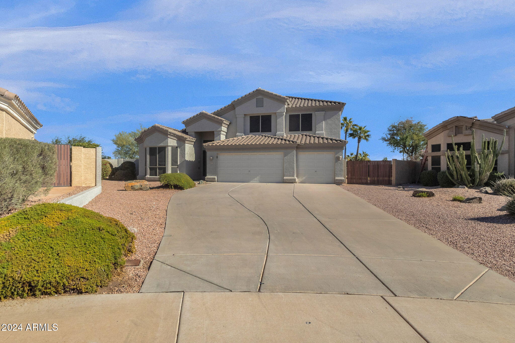 1328 E COTTONWOOD Lane