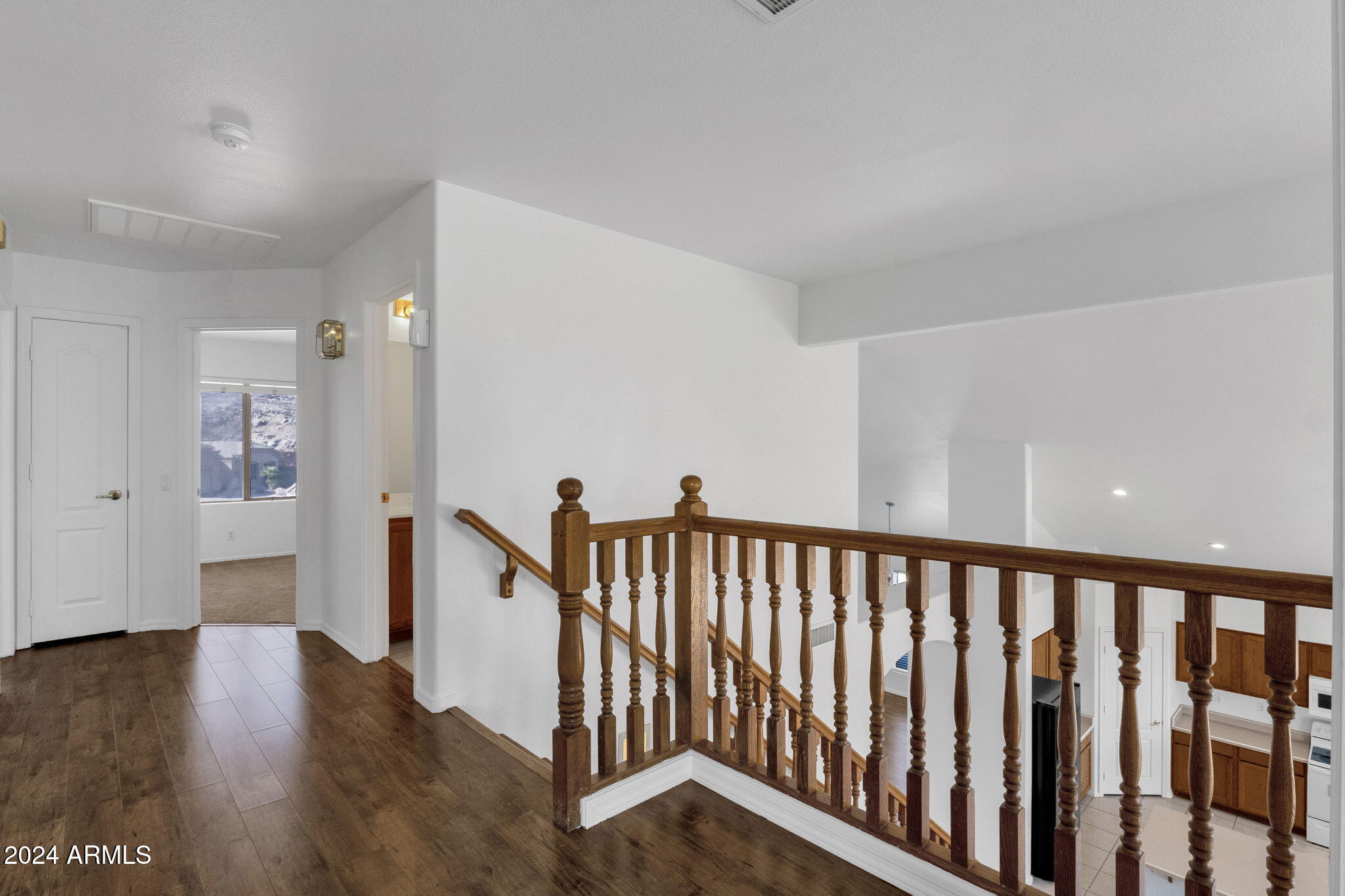 1328 E COTTONWOOD Lane