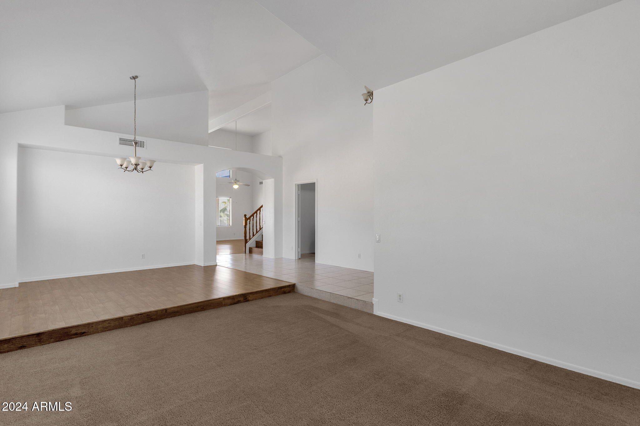 1328 E COTTONWOOD Lane