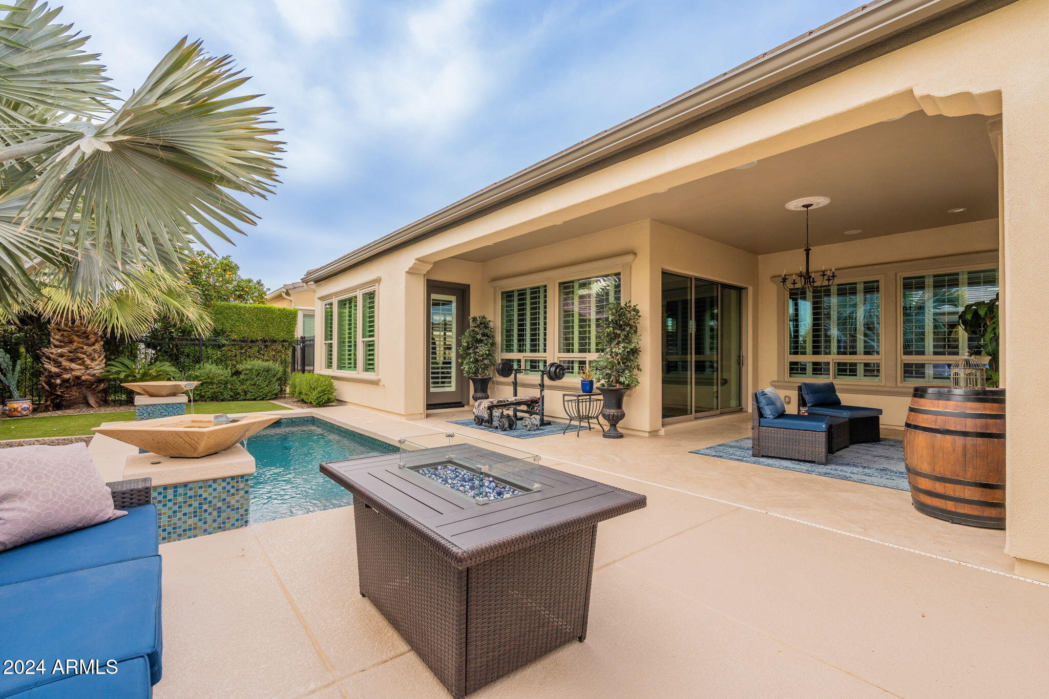 1449 E VERDE Boulevard